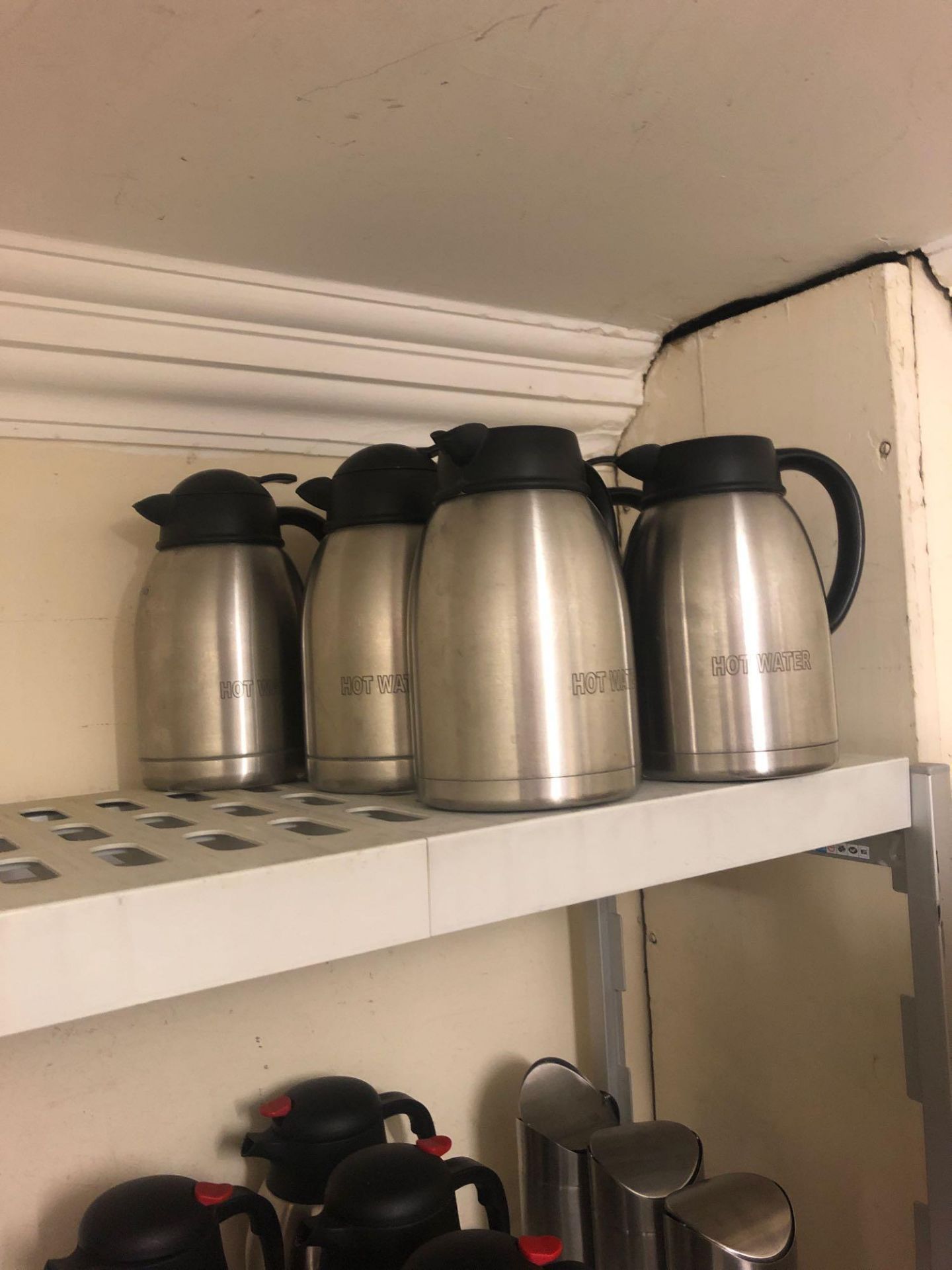 A Large Quantity Of Insulated Hot Water, Milk, Coffee Pots, Vacuum Flasks. - Image 4 of 4