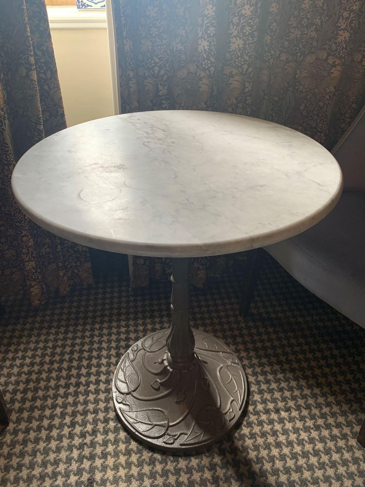 Round Cast Iron Table With White Marble Top The Base Painted Nouveau Table Base In Cast Iron 60 X - Image 2 of 3