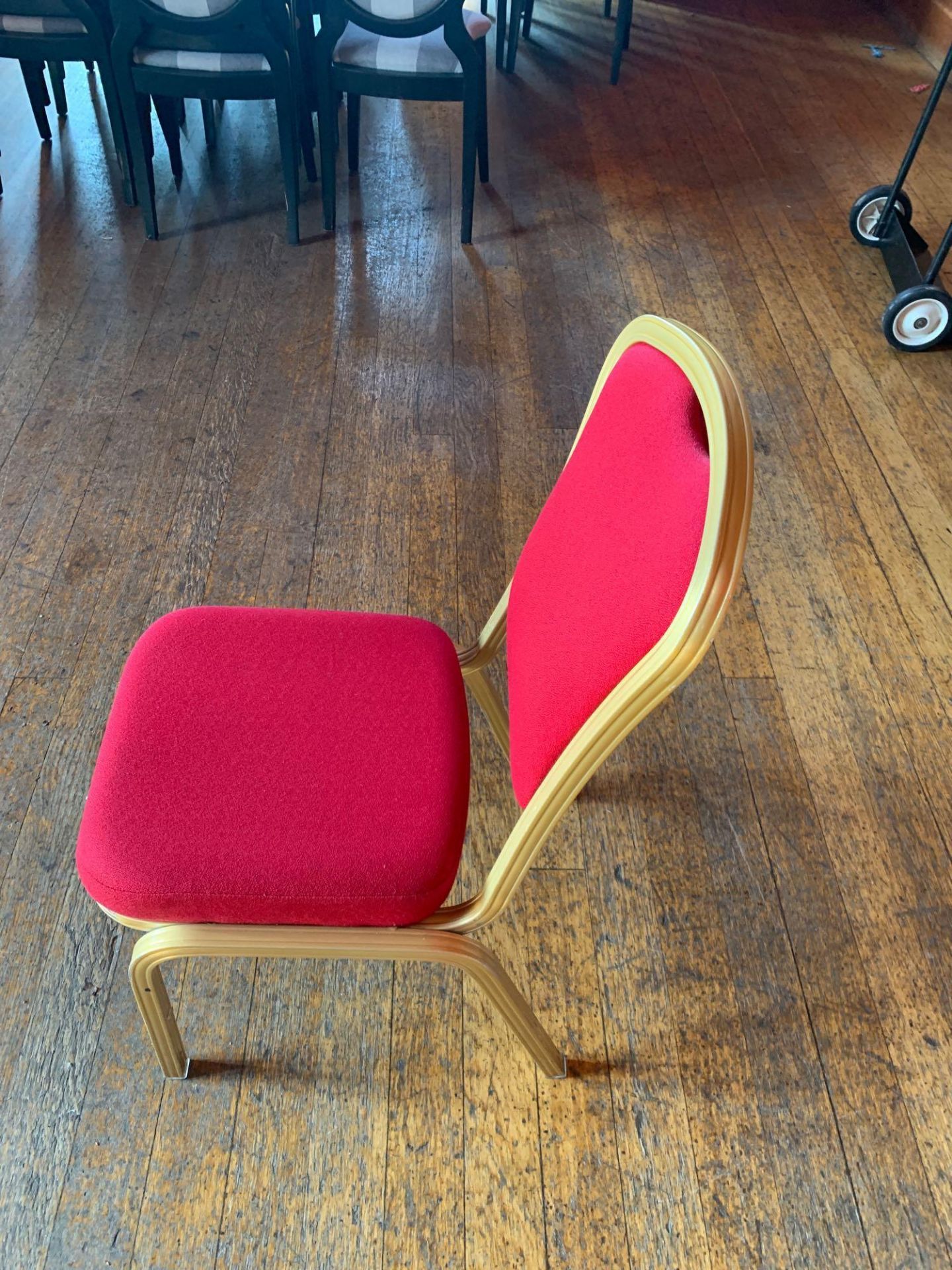 Burgess Furnitures Furniture CH569 Stacking Banquet Chair Red And Gold x 10 45 x 43 x 99cm - Image 2 of 3