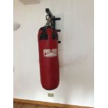 Pro Boxing Punchbag And Wall Mount Bracket