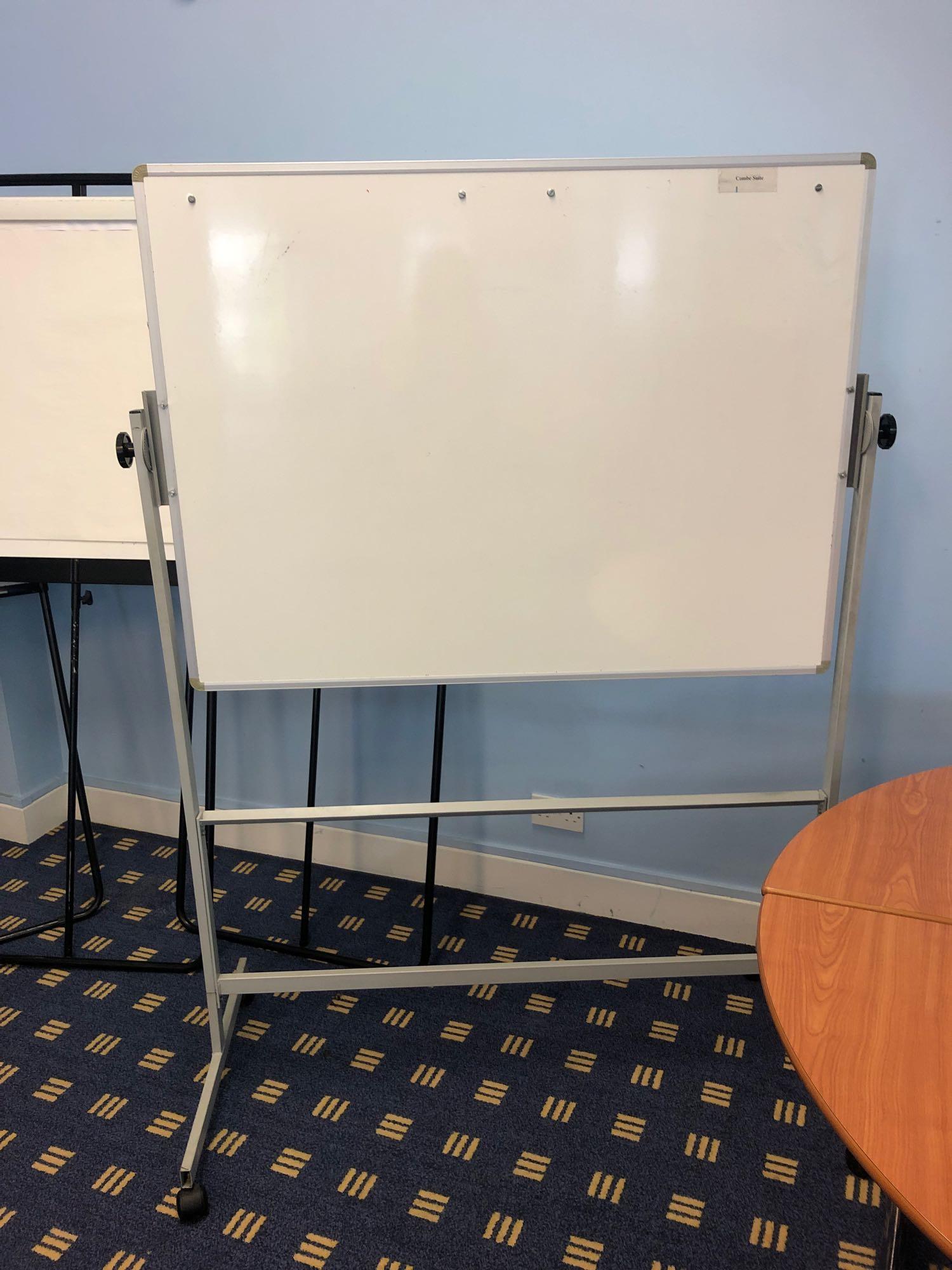 Pendax White Screen 1850 X 1850 Mm 3x Whiteboard/Flipchart Stands And A Mobile Whiteboard. - Image 3 of 3