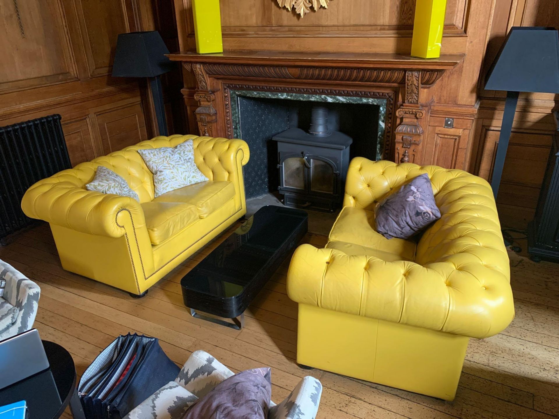 2 x Art Forma Yellow Chesterfield Sofas 160 x 90 x 70 cm - Image 2 of 4