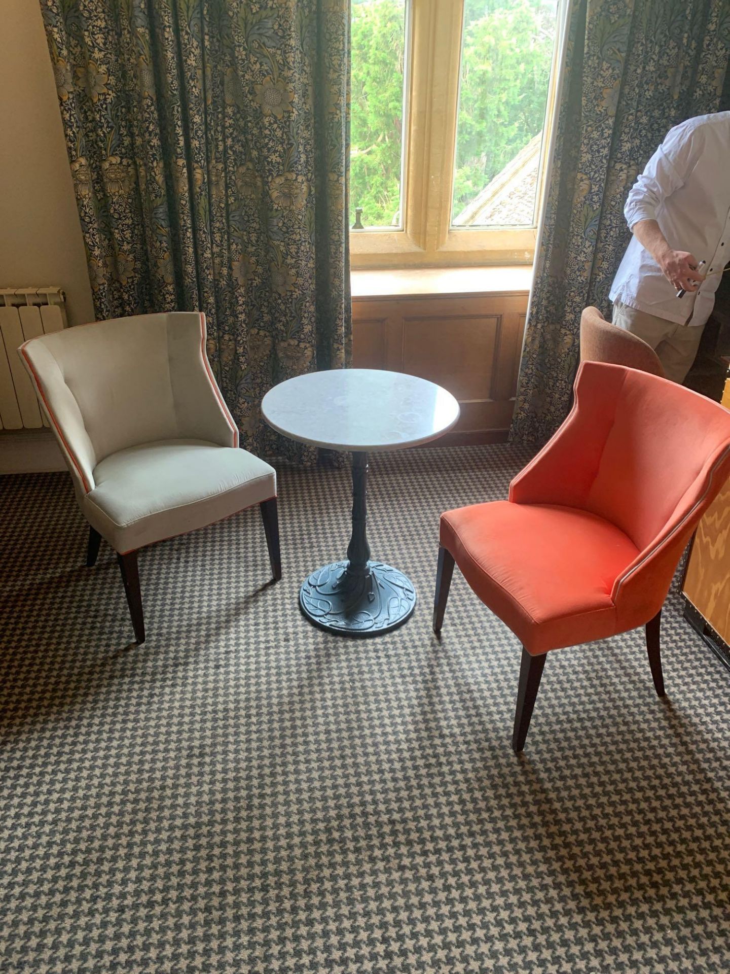 Round Cast Iron Table With White Marble Top The Base Painted NOUVEAU TABLE BASE IN CAST IRON 60 x