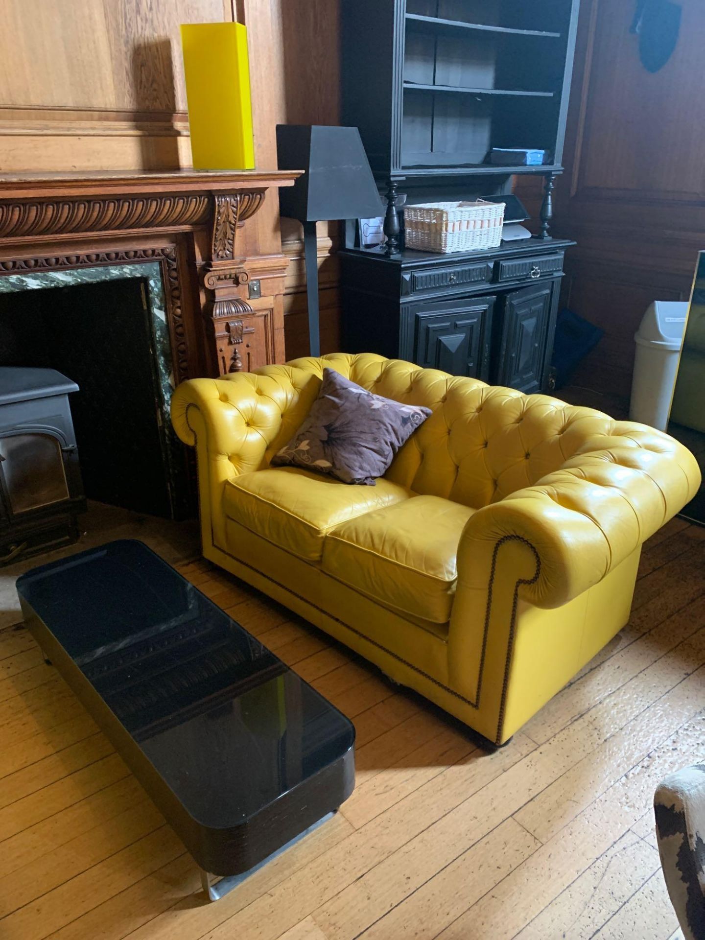 2 x Art Forma Yellow Chesterfield Sofas 160 x 90 x 70 cm - Image 3 of 4