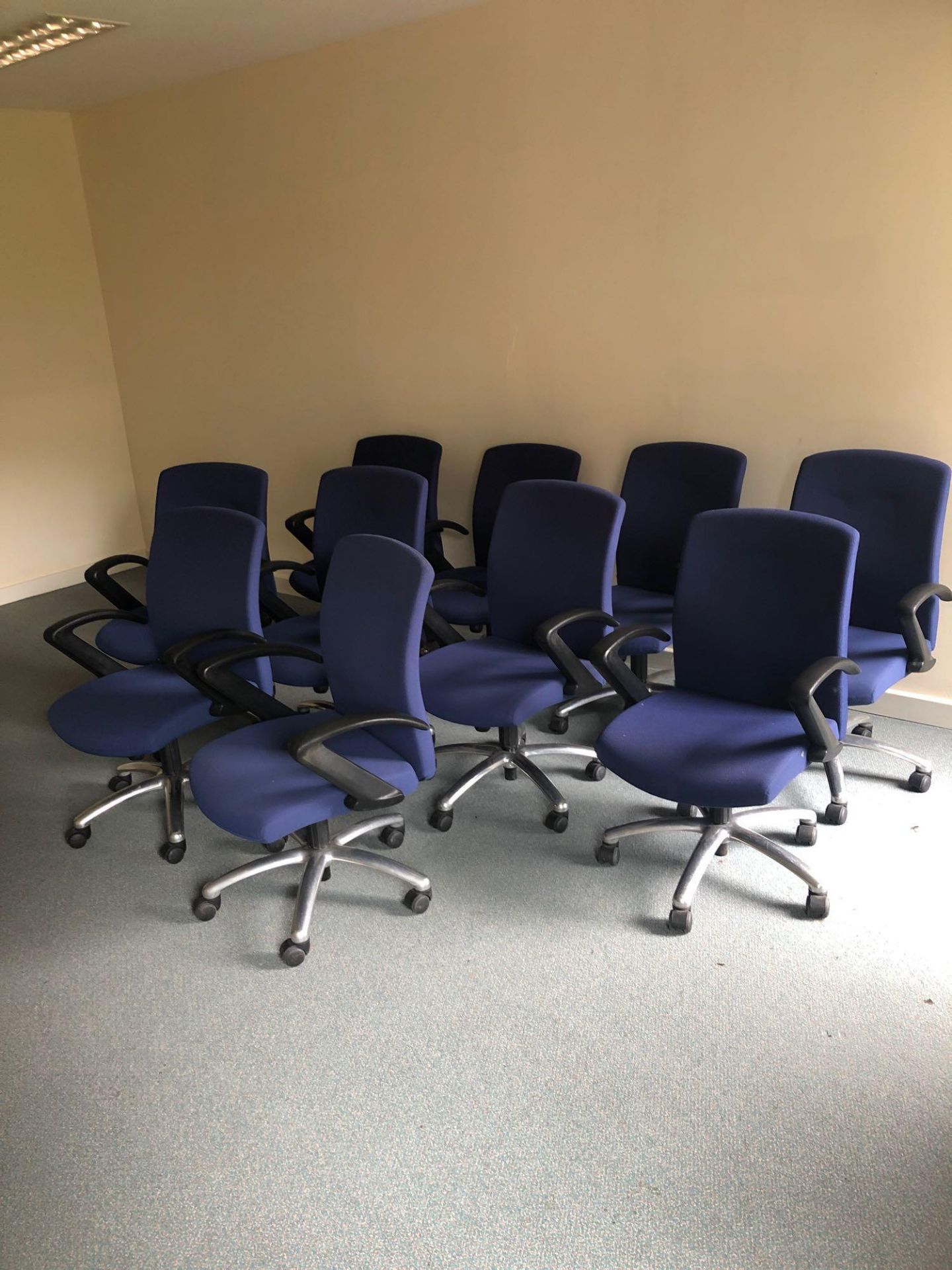 10 X Franch Adjustable Swivel Chairs On Wheels