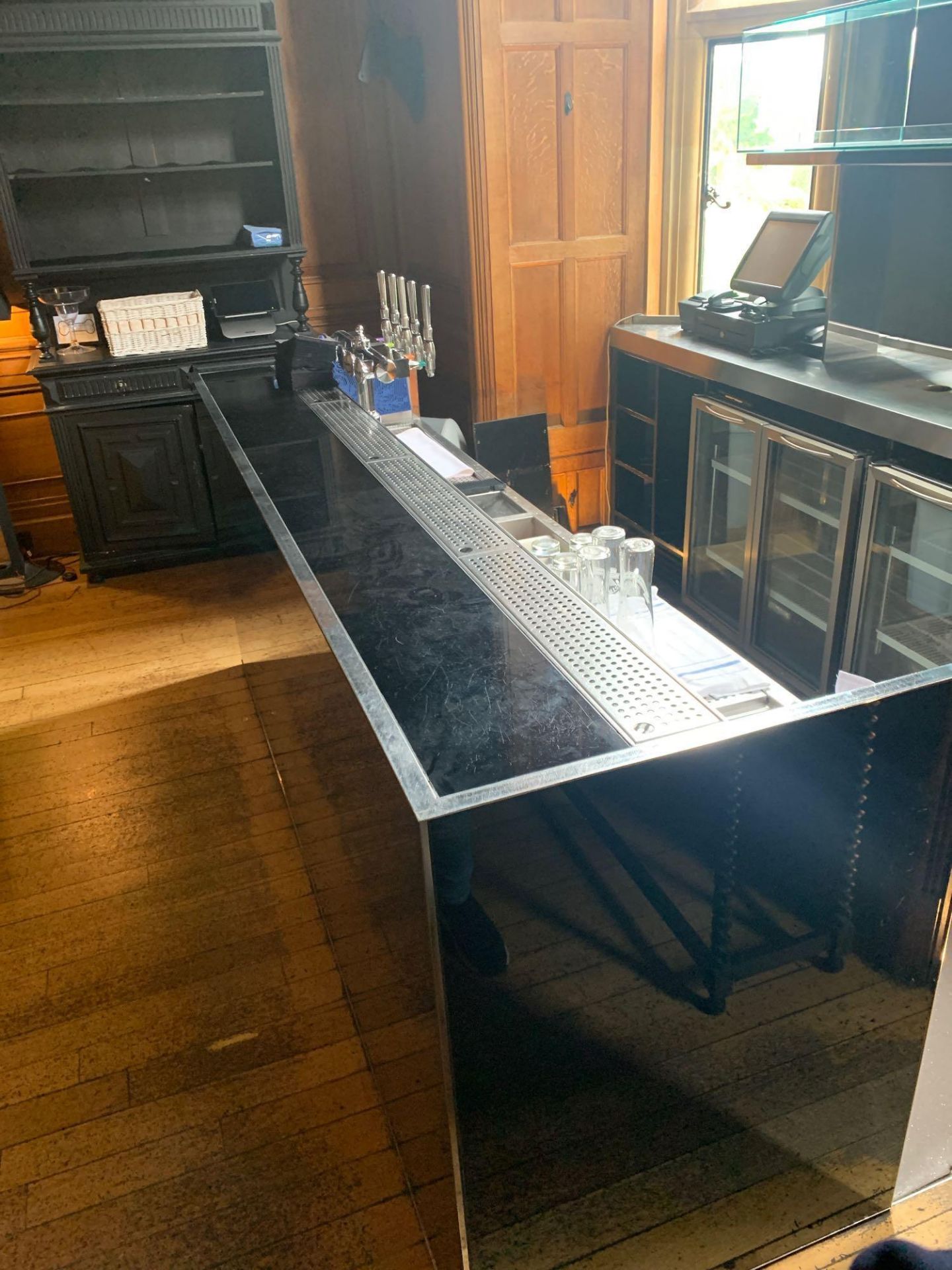 Cantilever Bars Stainless Steel And Black Glass Counter With Workstation Behind To Include Ice - Image 6 of 6