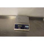 Weighstation Stainless Steel Electronic Platform Scale 3kg - F177 100 x 252 x 300mm