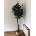 1 x Artificial Potted Plant