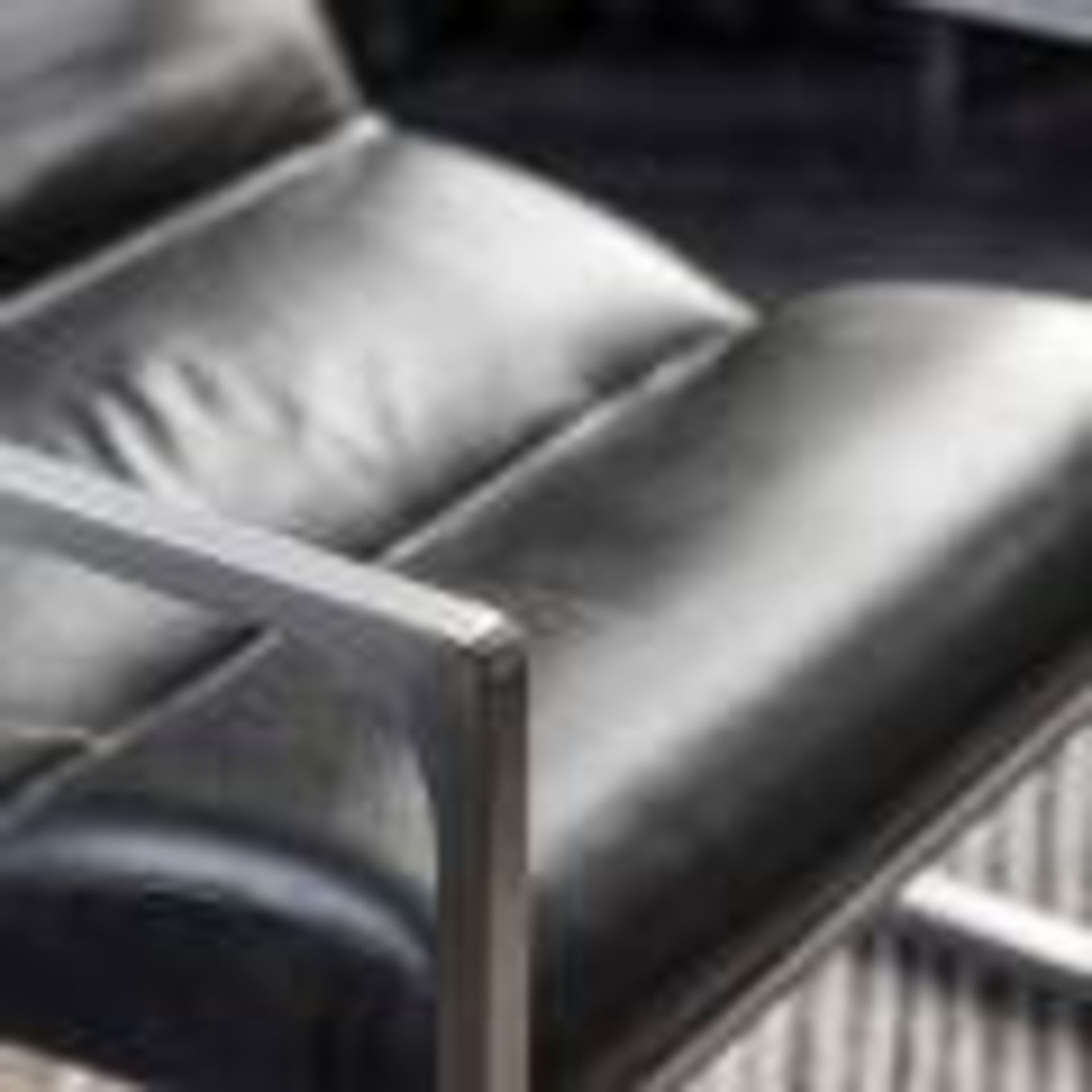 Boda Lounger Black Leather The beautiful Boda Lounger chair is the latest addition to our range of - Image 3 of 3