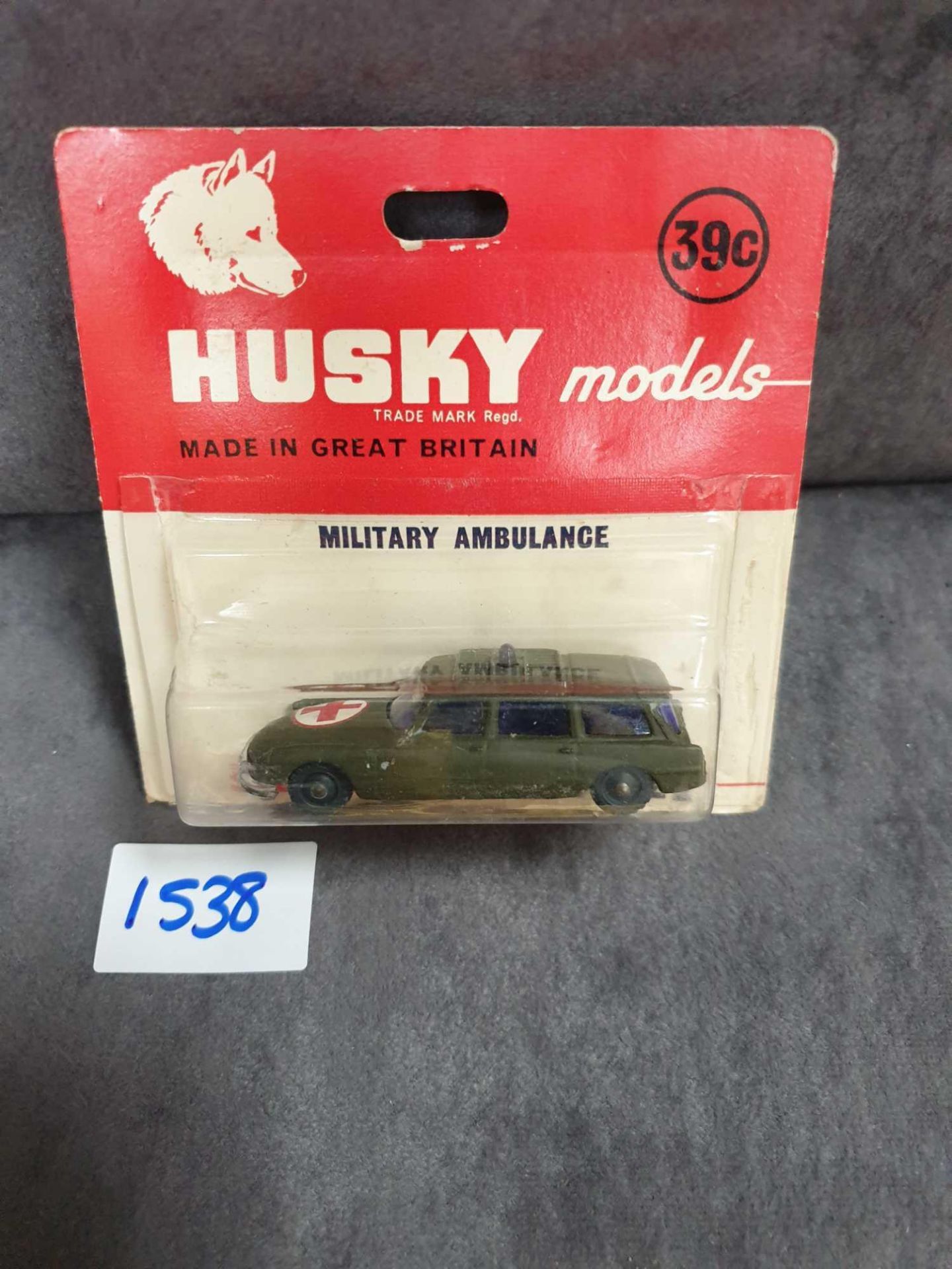 Husky Models Diecast #22 Military Ambulance On Bubble Card