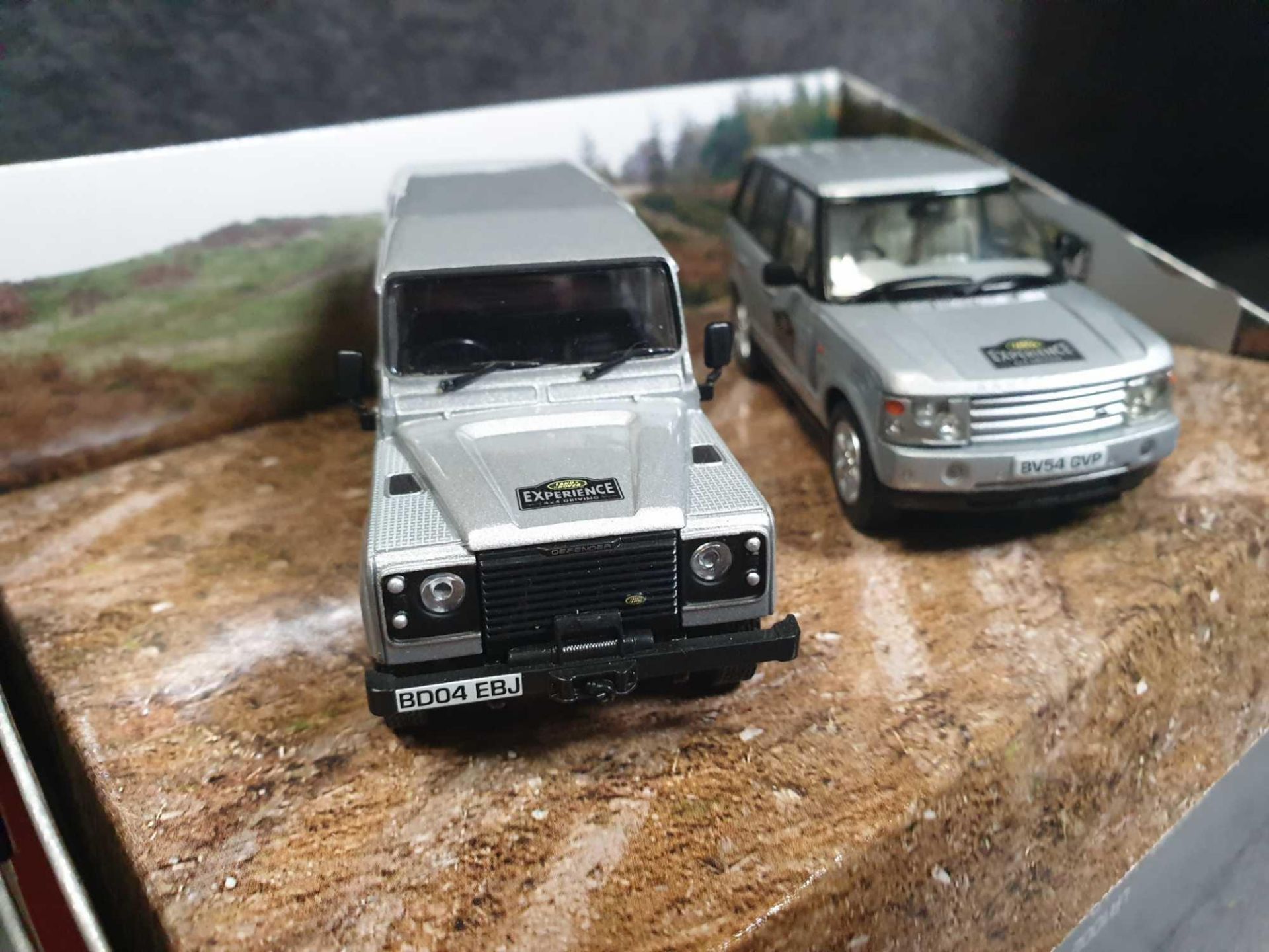 Vanguard Set Diecast #LR1002 Land Rover Experience 2 X Diecast Models In Box Comprising #VA09702 - Image 2 of 4