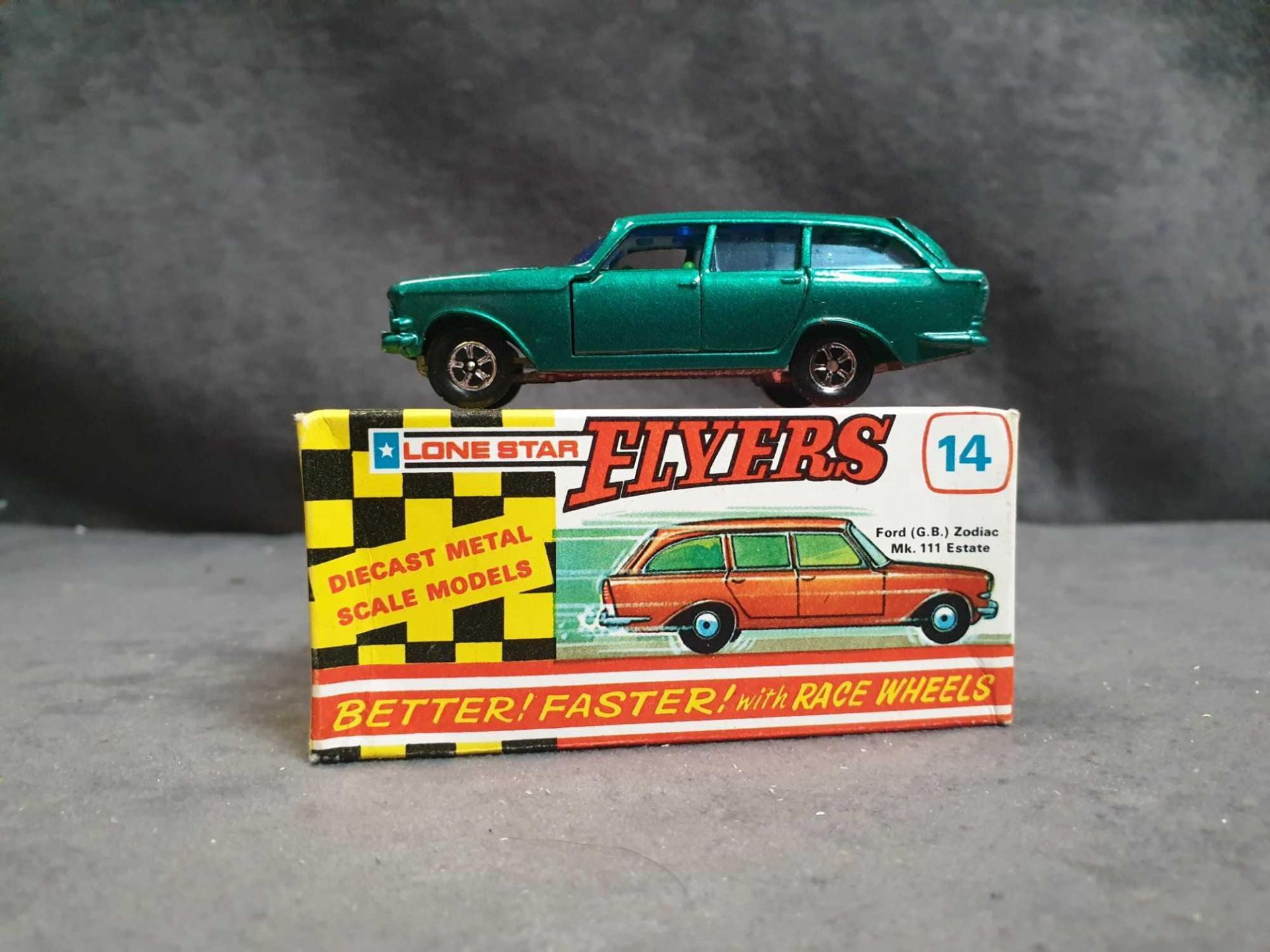 Mint Lone Star #111 Road Masters Flyers 14 Super Cars Ford Zodiak Estate Green Rare Green Windows