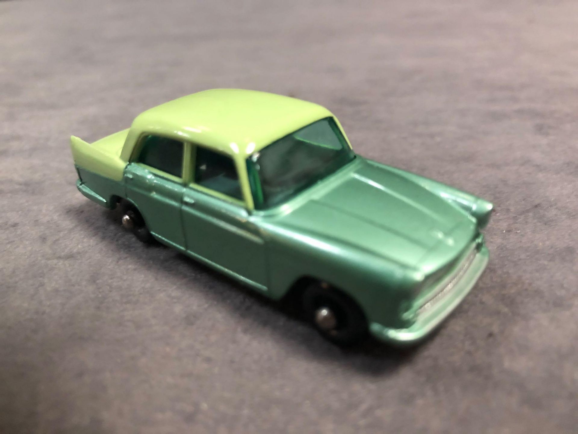 Mint Matchbox Series Lesney Diecast #29 Austin A 55 Cambridge In Two Tone Green With Black Wheels In - Image 2 of 4