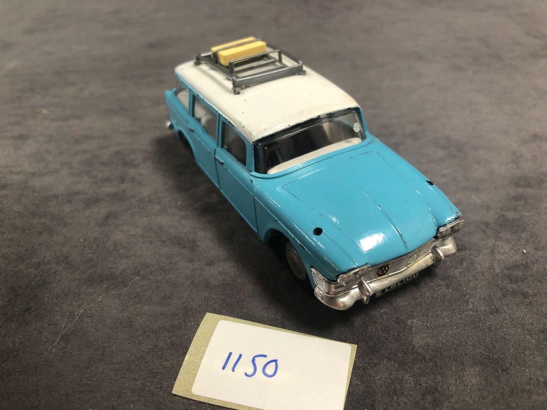 Quite Rare Good Spot On By Triang Humber Super Snipe Estate 1/42 Scale In Blue With A White Roof And