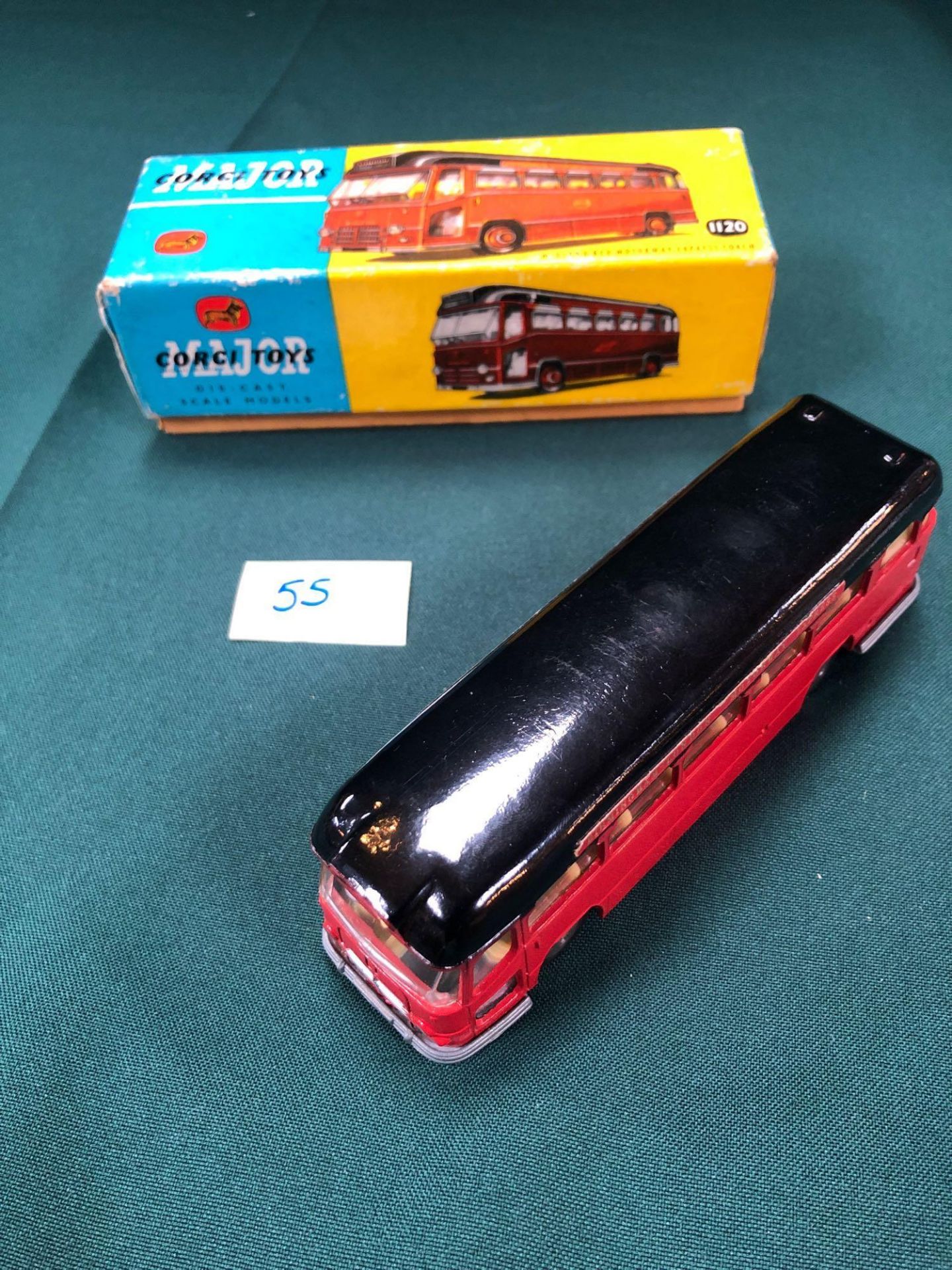 Near Mint Corgi Toys Diecast Model #1120 Midland Red Motorway Express Coach An Excellent Box