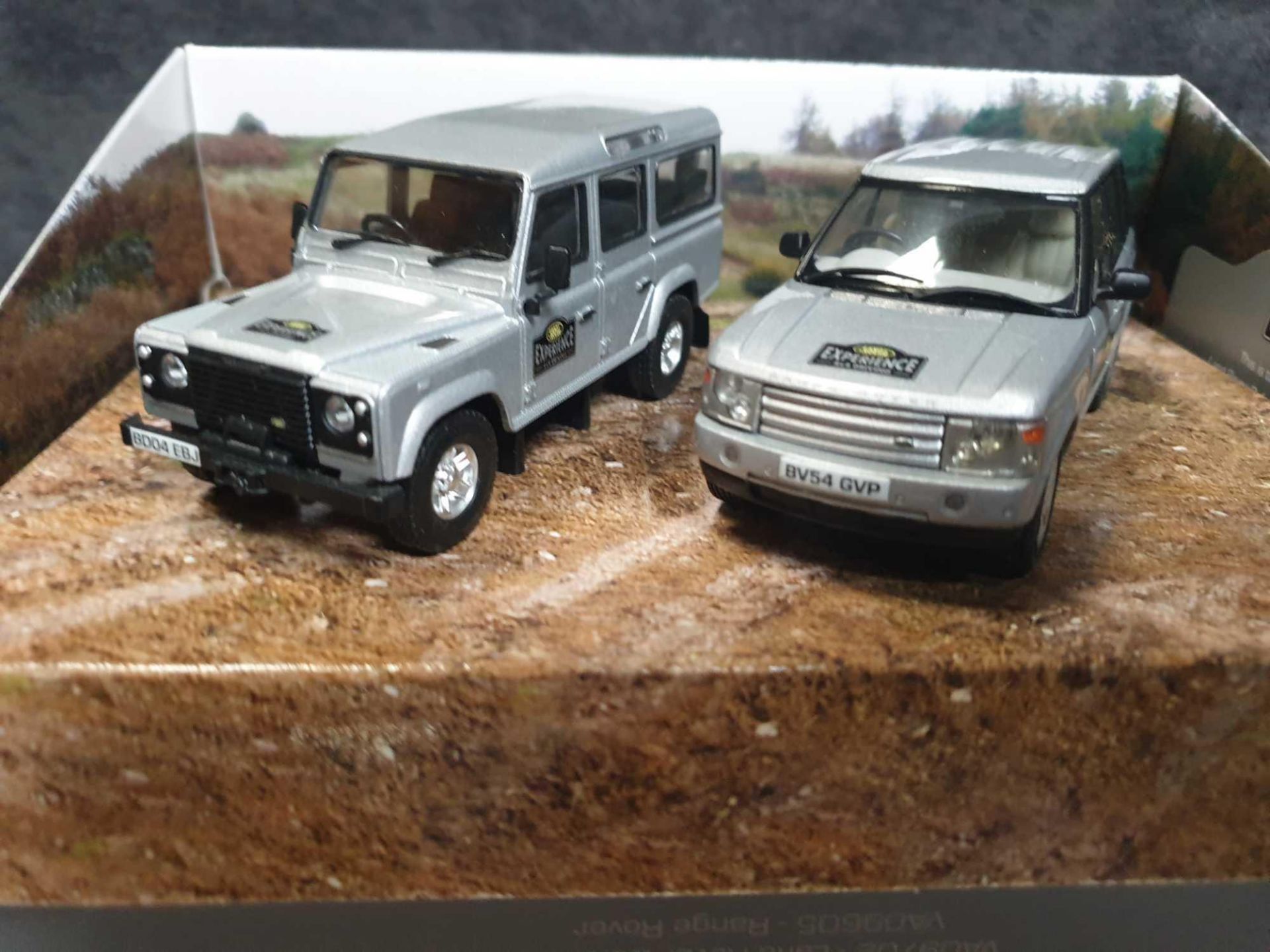 Vanguard Set Diecast #LR1002 Land Rover Experience 2 X Diecast Models In Box Comprising #VA09702