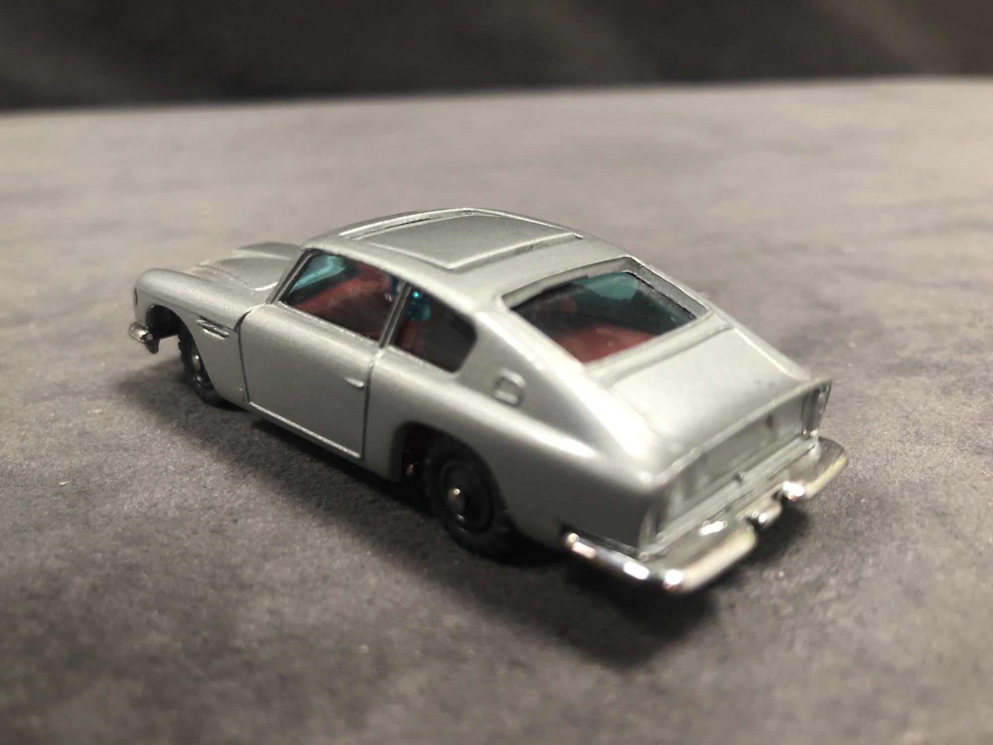 Husky 1401, James Bond Aston Martin DB5 In Manufactured Box - Image 3 of 3