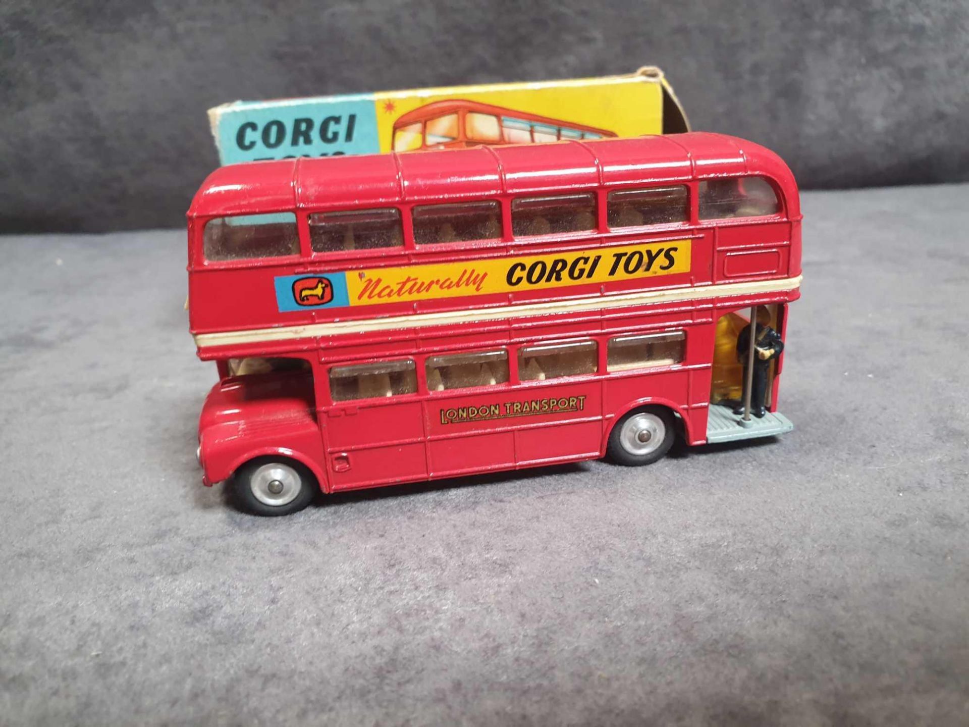 Corgi Diecast #468 London Transport routemaster bus with box 1969-1974 - Image 2 of 4