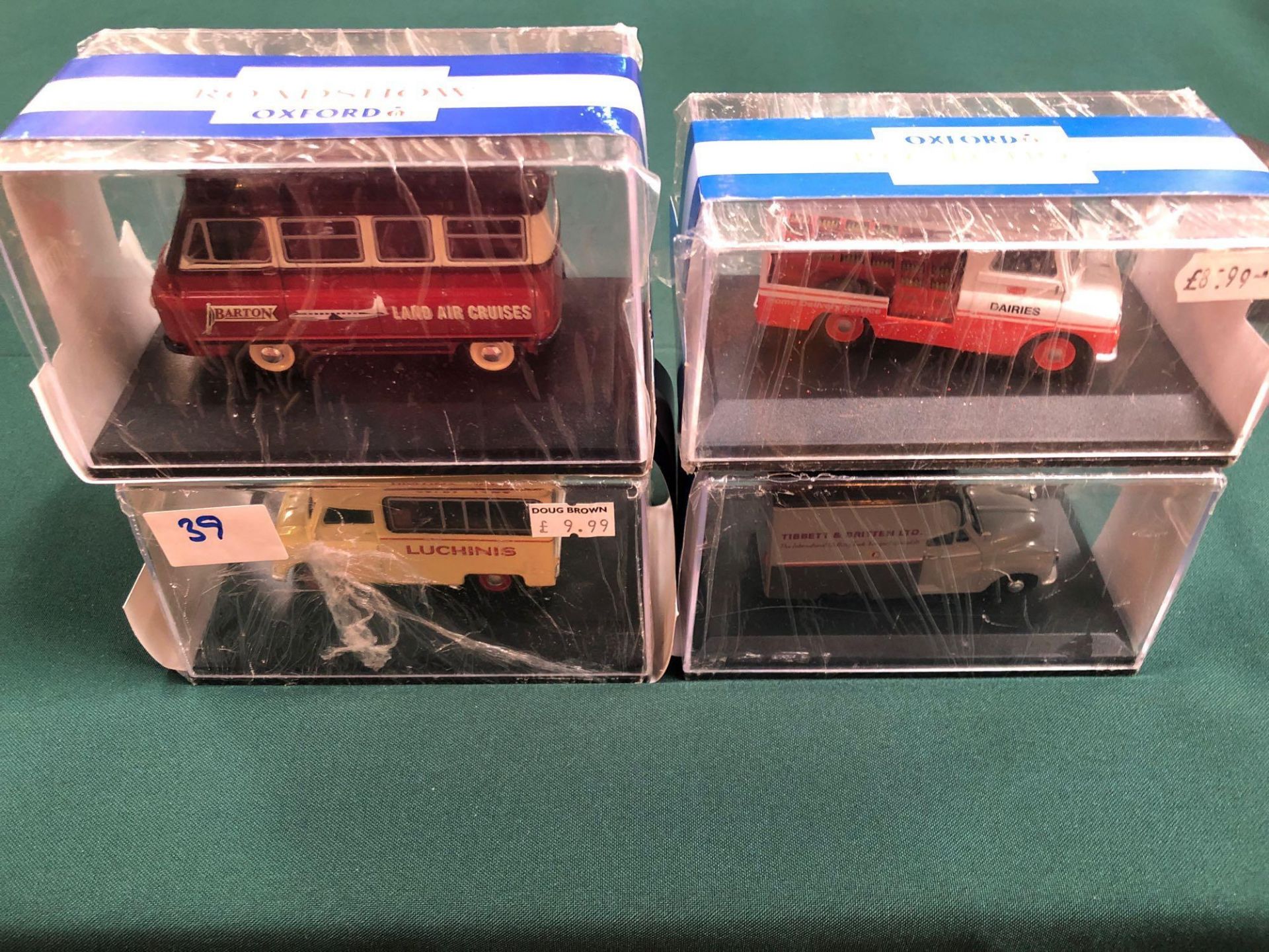 4x Oxford Diecast Models All On Display Boxes, Comprising Of; #CA001 Unigate Certificate 0835 Of