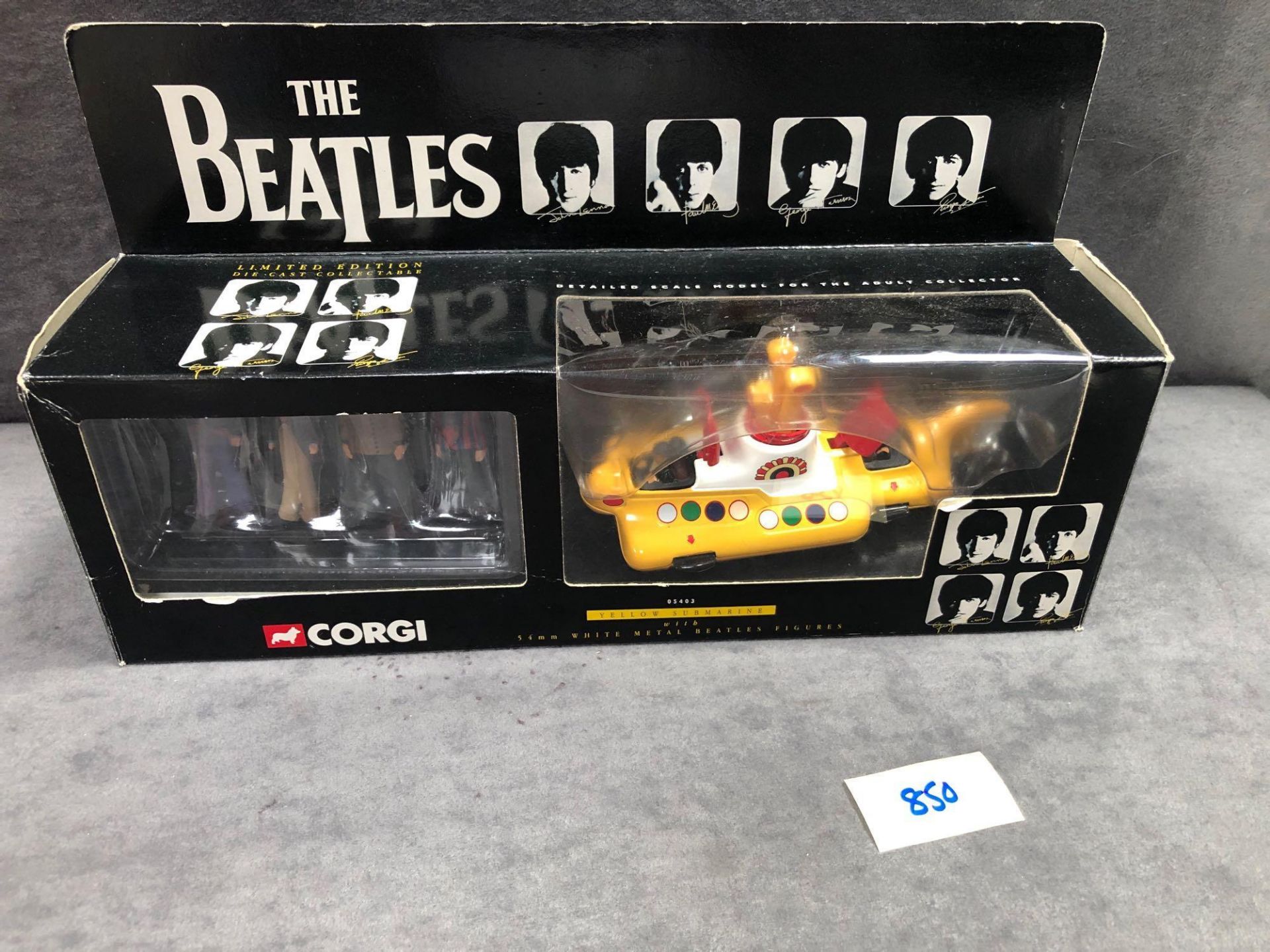 Corgi Collectables #05403 Beatles Yellow Submarine 1999 With 4 White Metal Figures