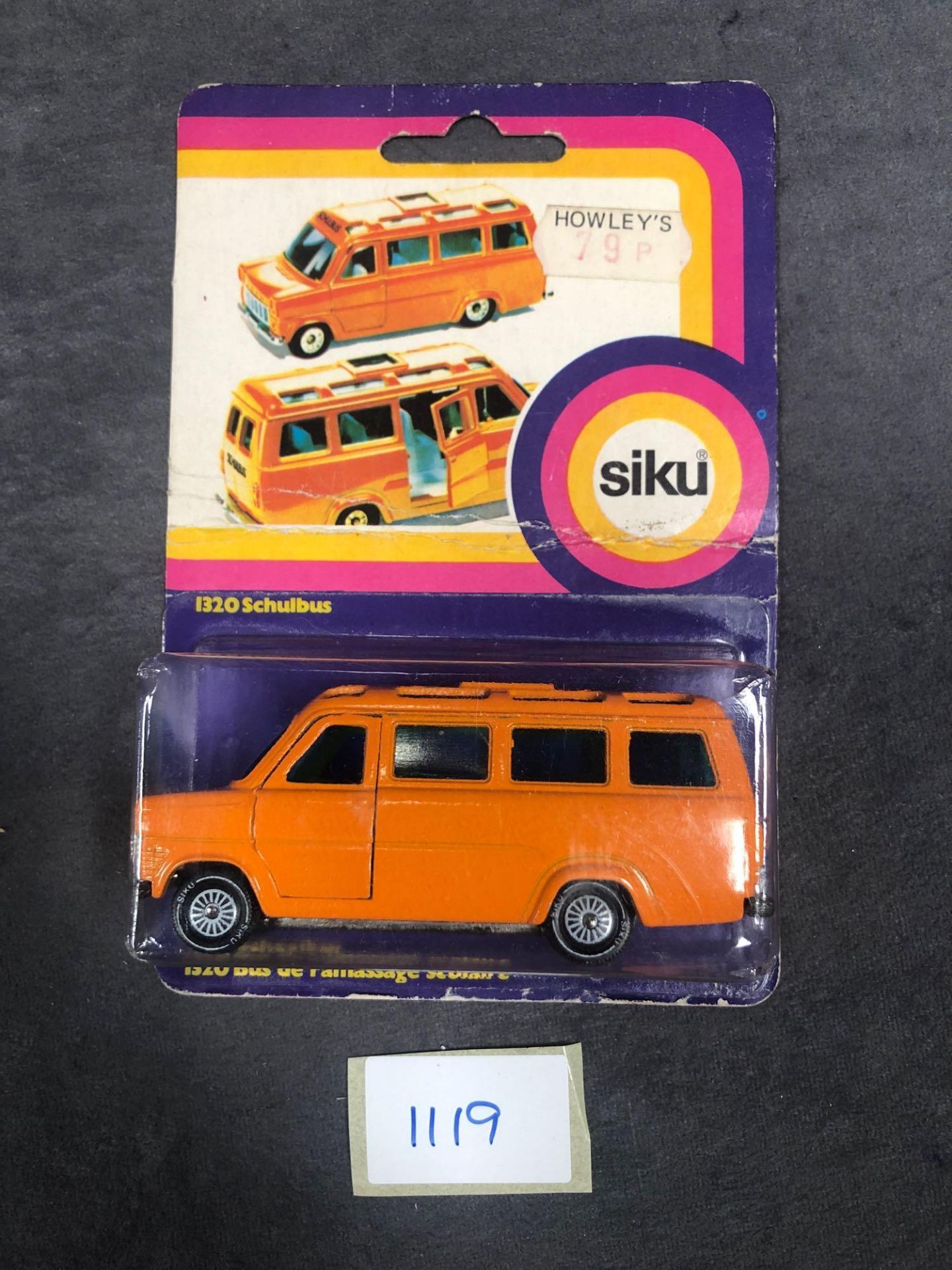 Siku Diecast #1320 Ford Transit School Bus On Original Bubble Card