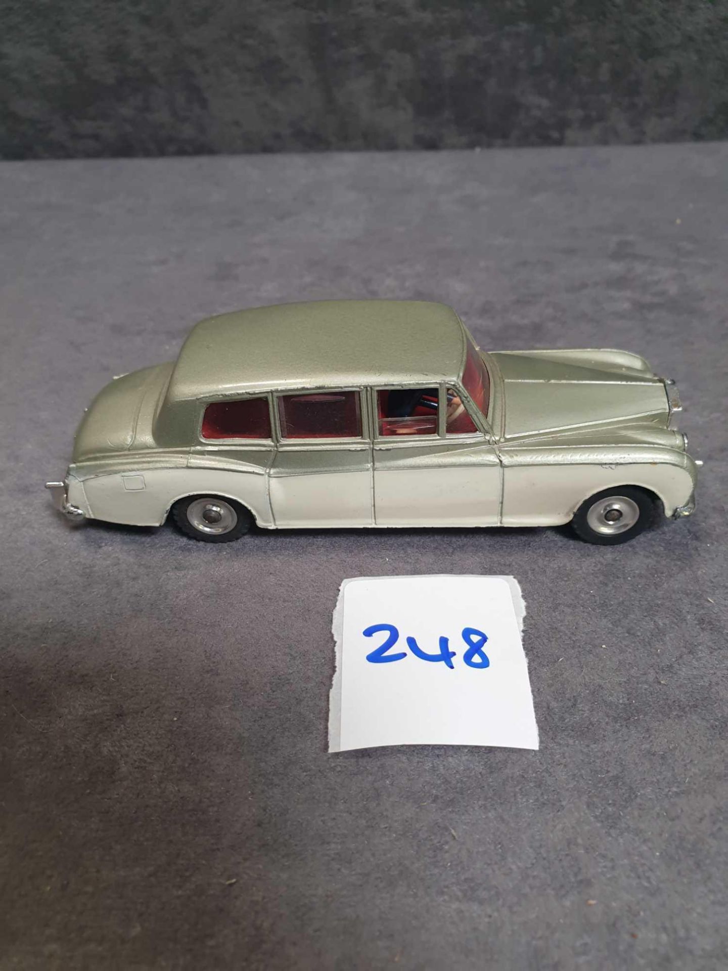 Dinky Diecast #198 Dinky Diecast Rolls Royce Phantom V Green/Cream - Concave Hubs Without Box 1962-