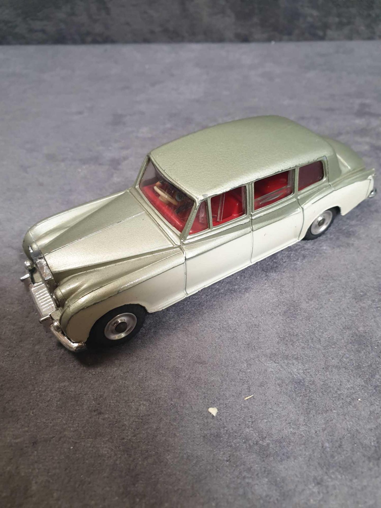 Dinky Diecast #198 Dinky Diecast Rolls Royce Phantom V Green/Cream - Concave Hubs Without Box 1962- - Image 2 of 4