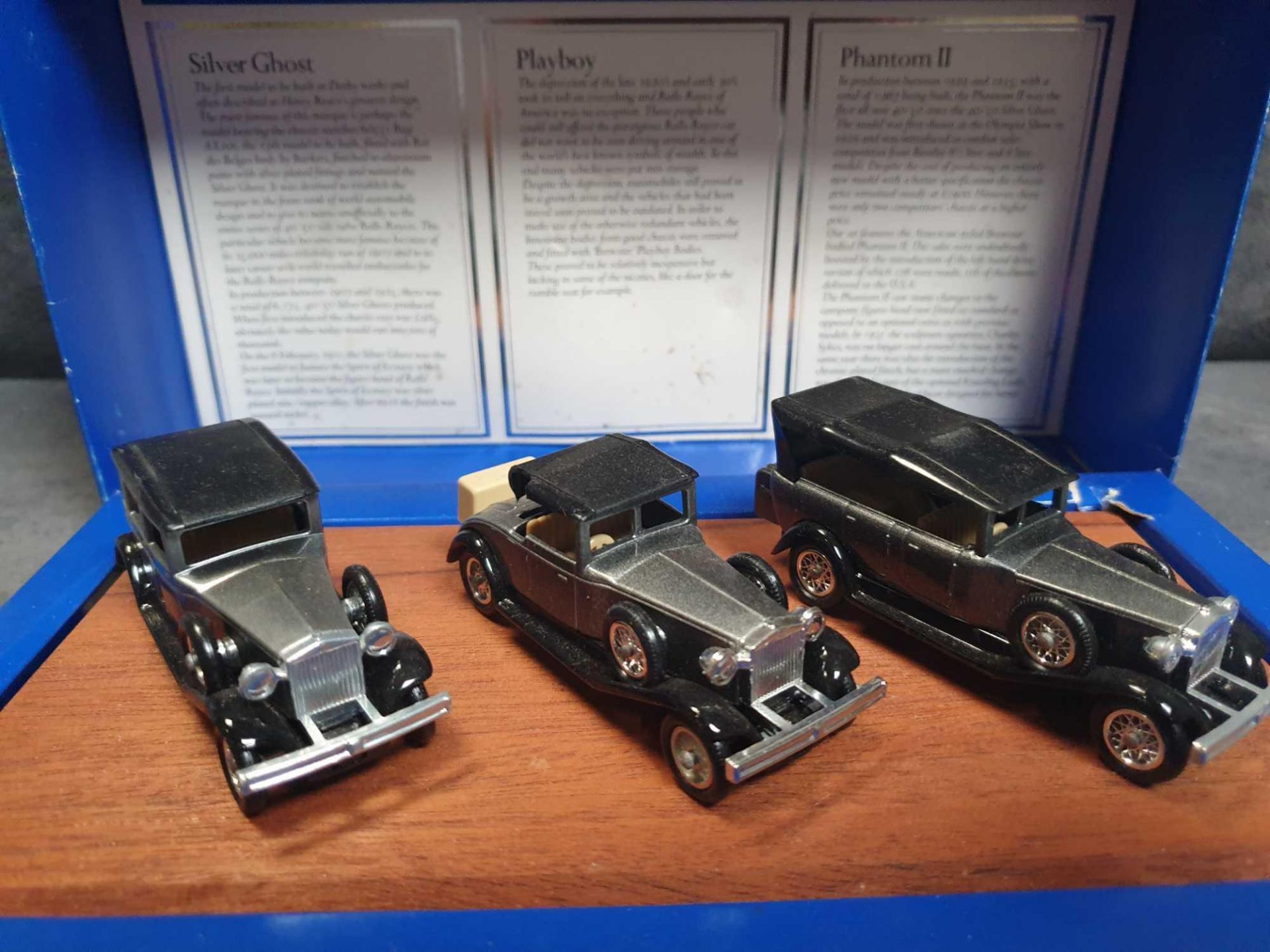 Lledo Vintage Rolls Royce Collection 3 Cars On Wooden Display Plinth Mint Model