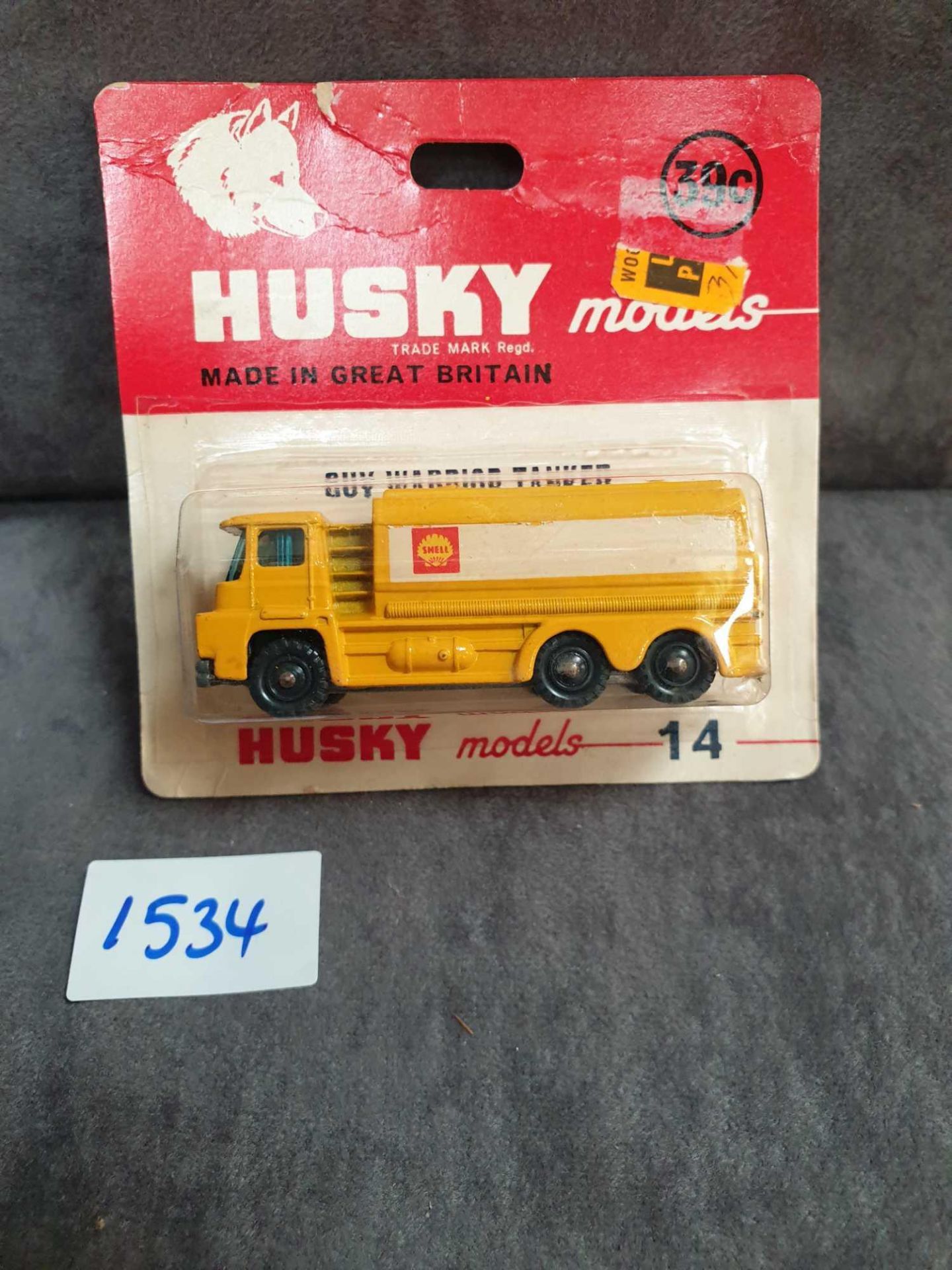 Husky Models Diecast #14 Guy Warrior Tank With Shell Livery On Bubble Card
