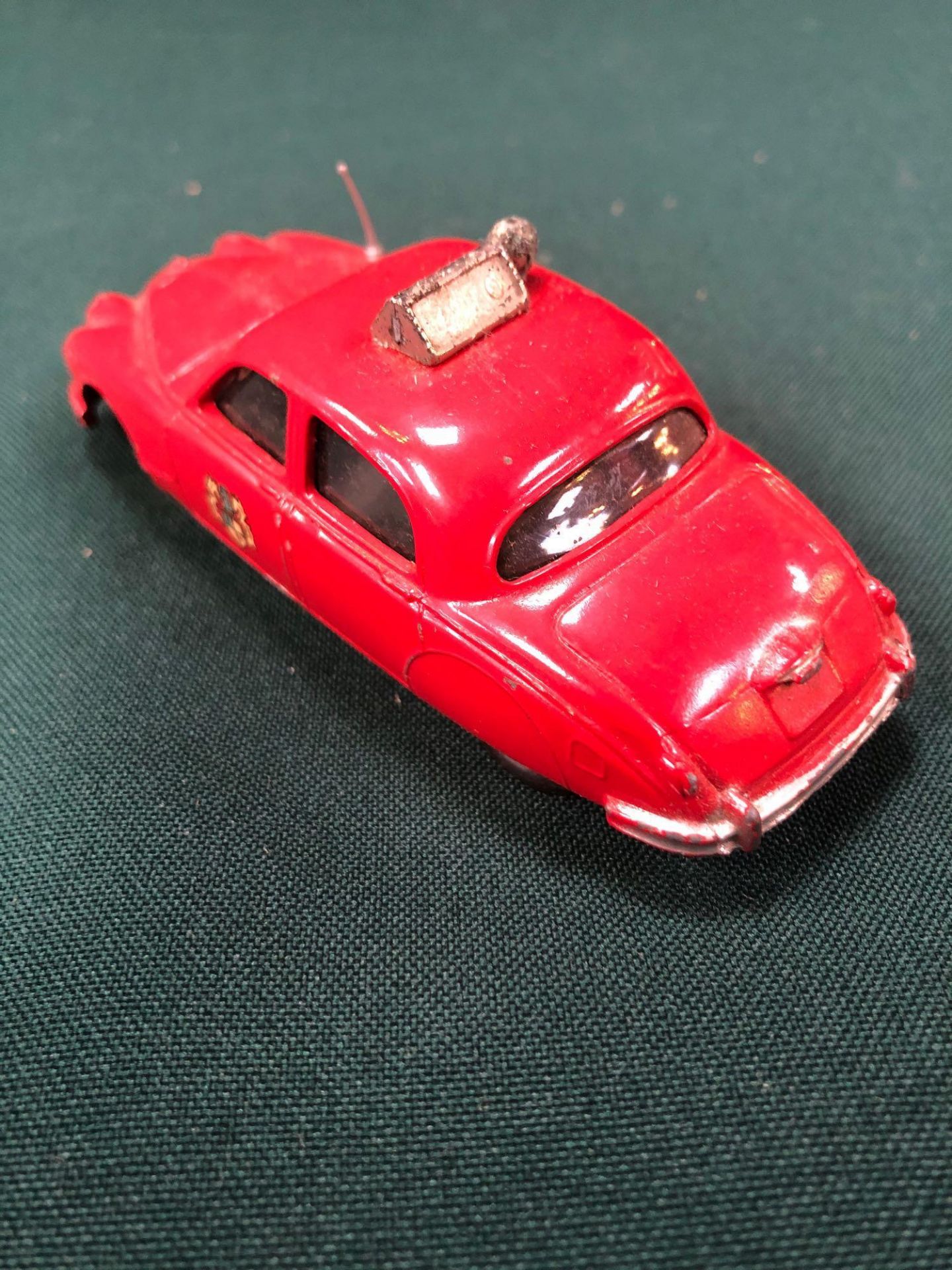 Corgi Toys Diecast #213 24 Jaguar Fire Service Car In A Poor Box With (No End Flaps Or Tabs) - Image 3 of 3