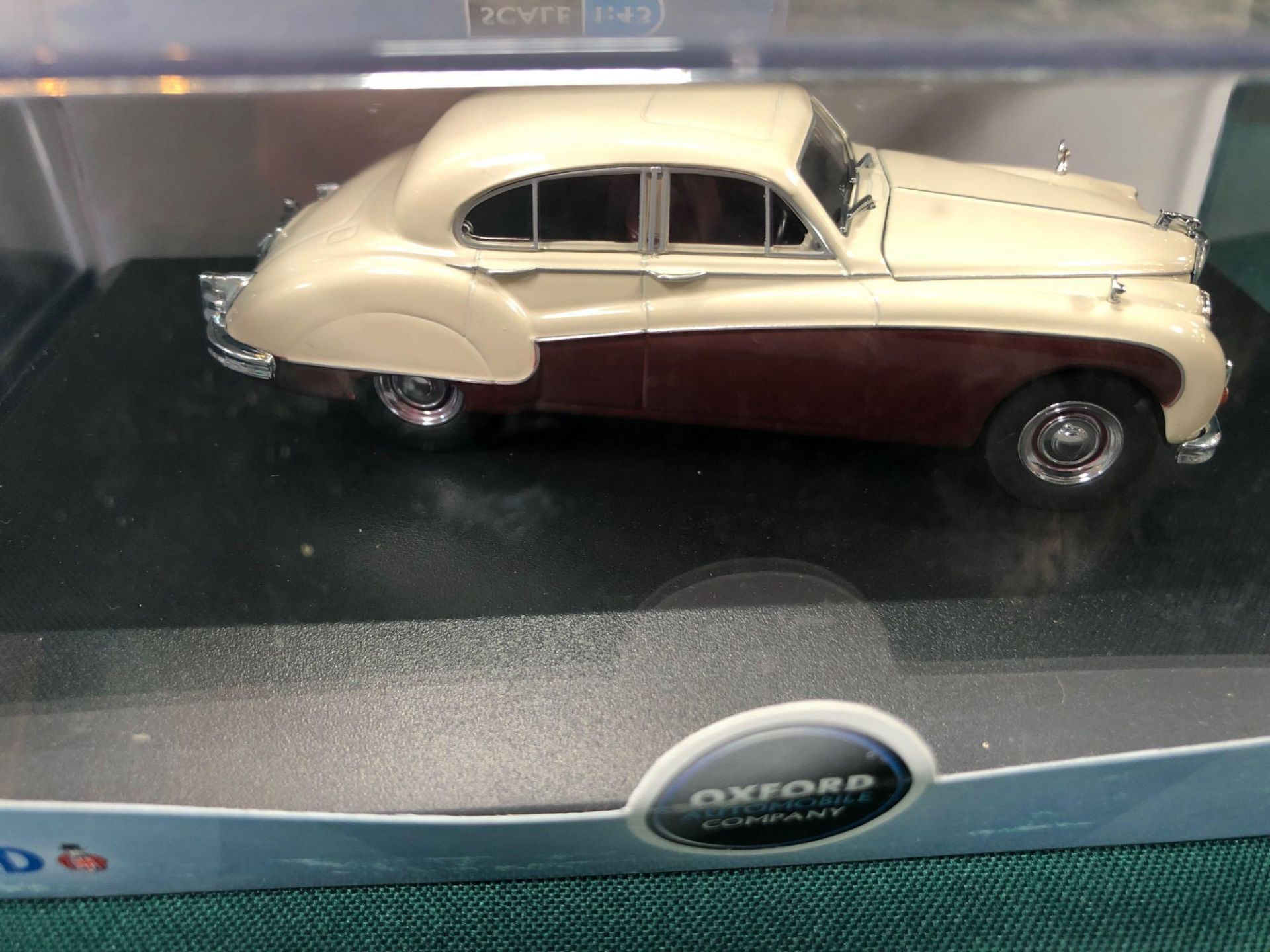 3x Oxford Diecast Models Scale 1/43 All In Display Boxes, Comprising Of; #DS002 Daimler DS420 - Image 3 of 4