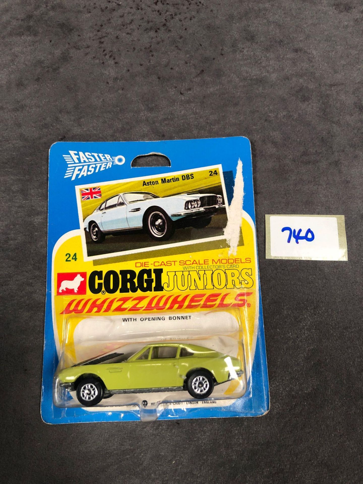 Very Nice Corgi Juniors Whizzwheels Diecast #24 Aston Martin DBS On Card