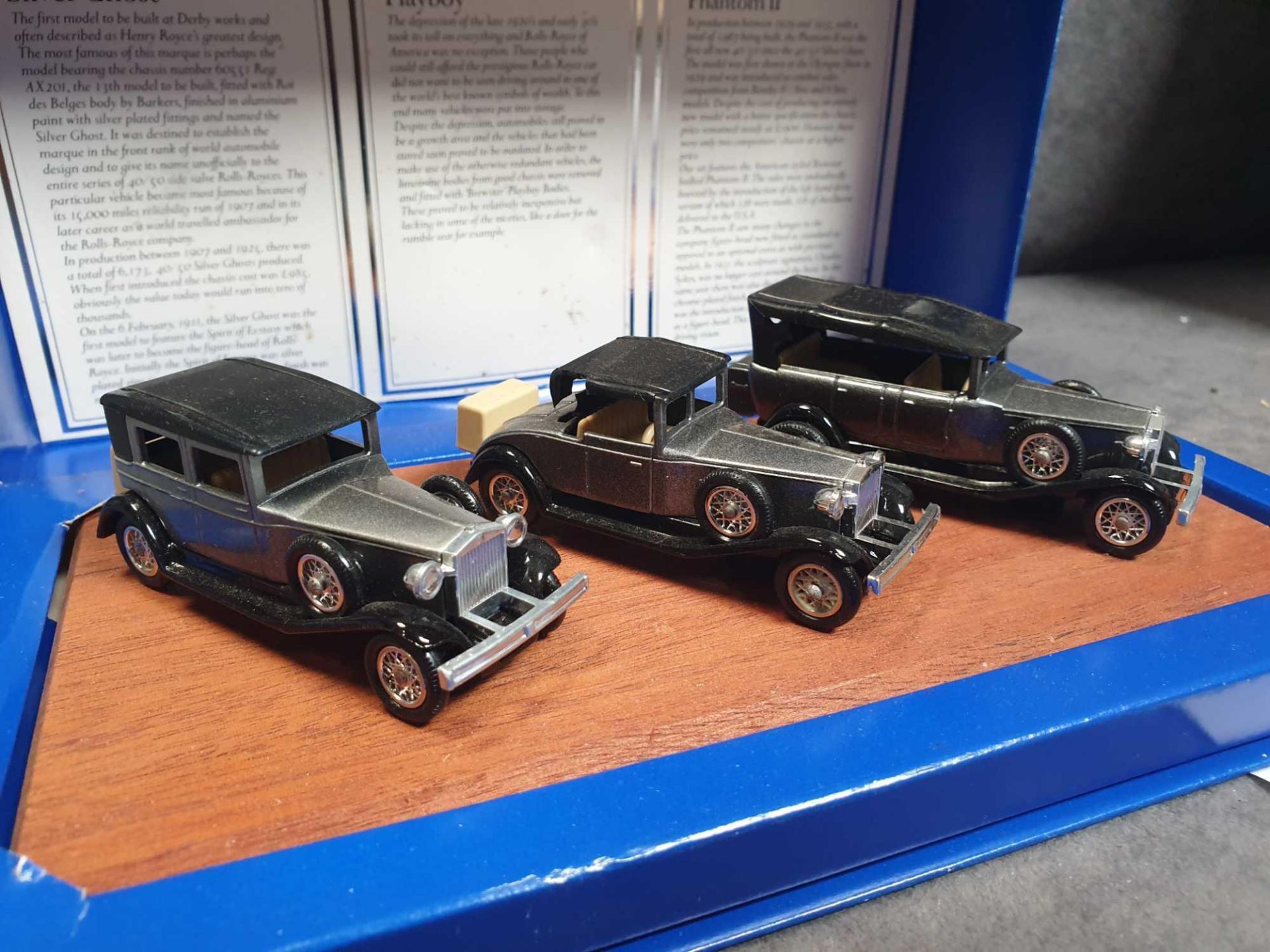 Lledo Vintage Rolls Royce Collection 3 Cars On Wooden Display Plinth Mint Model - Image 2 of 4