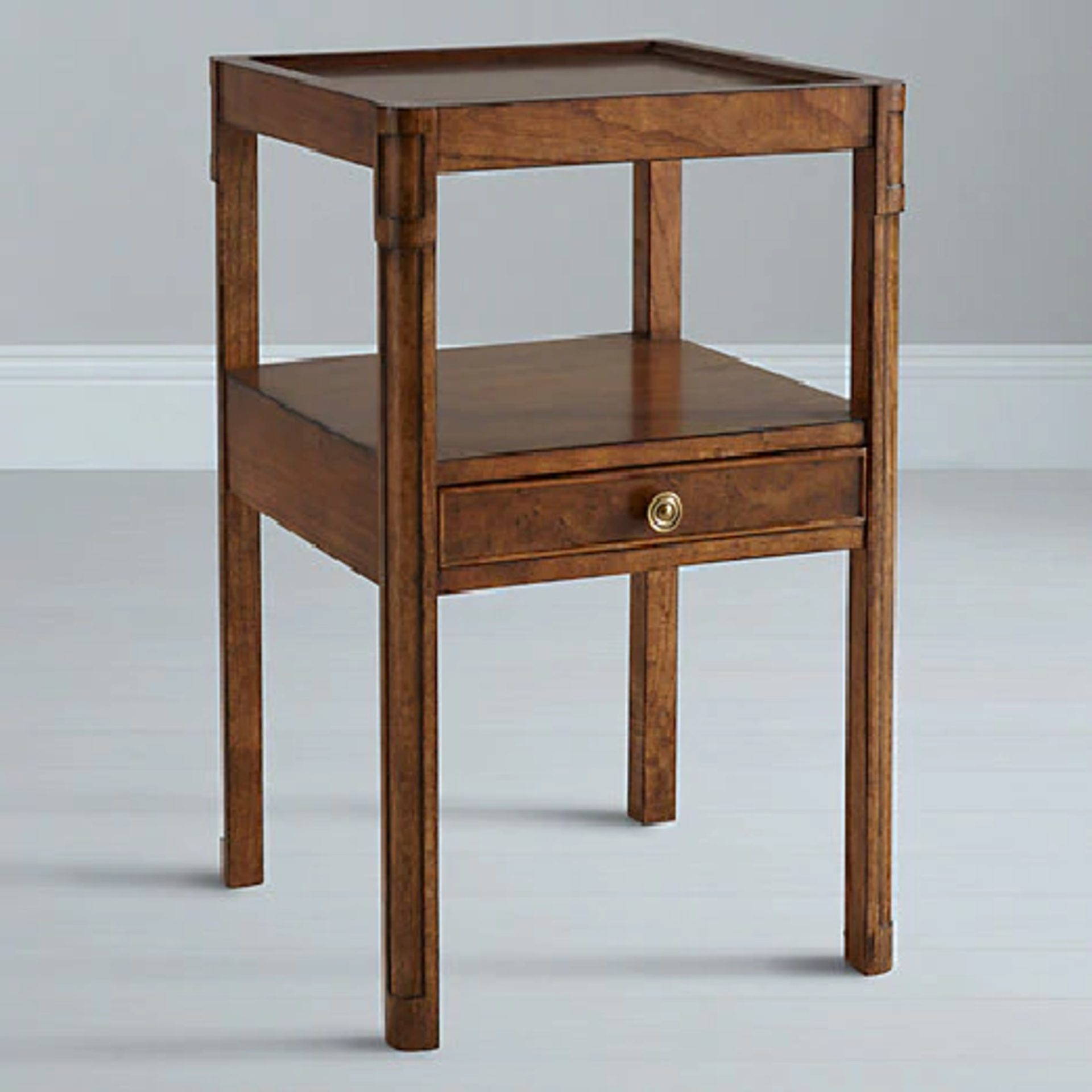 Hemingway Side Table This beautiful side table has a traditional look that adds classic grandeur