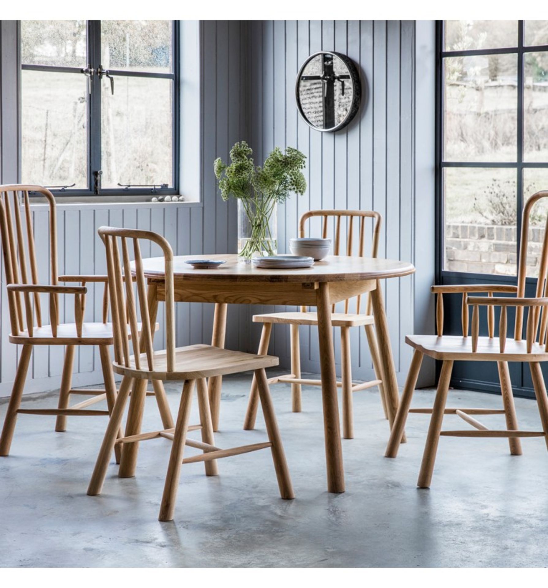 Wycombe Round Extending Table Made from a combination of the finest solid oak and veneers or