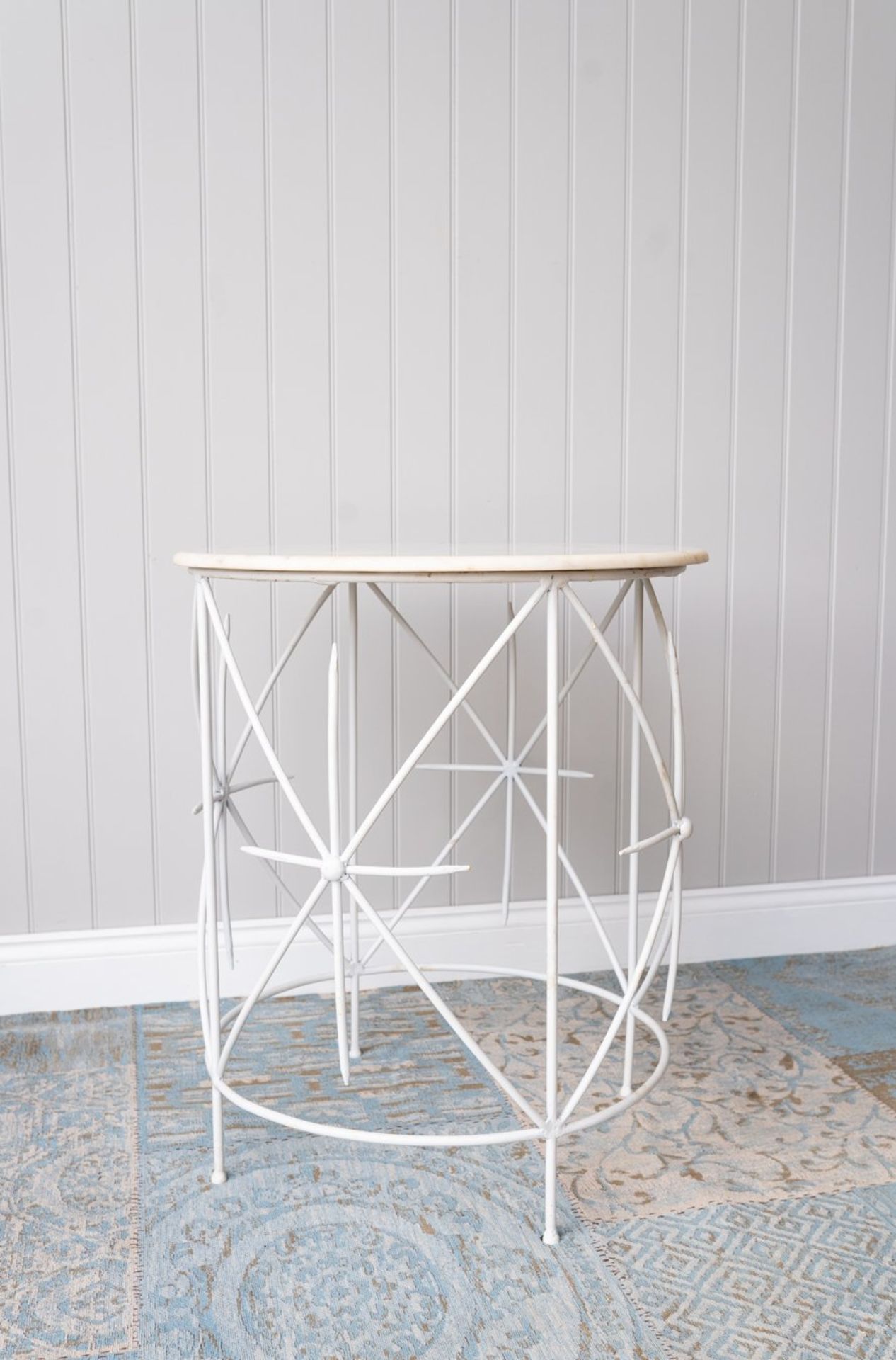 Side Table - White and White Distress: A gorgeous large side table finished in a bright white - Image 2 of 2
