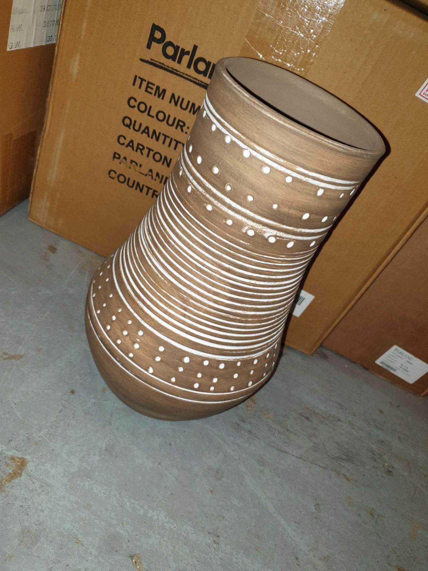 Clanfield Vase - Image 2 of 2