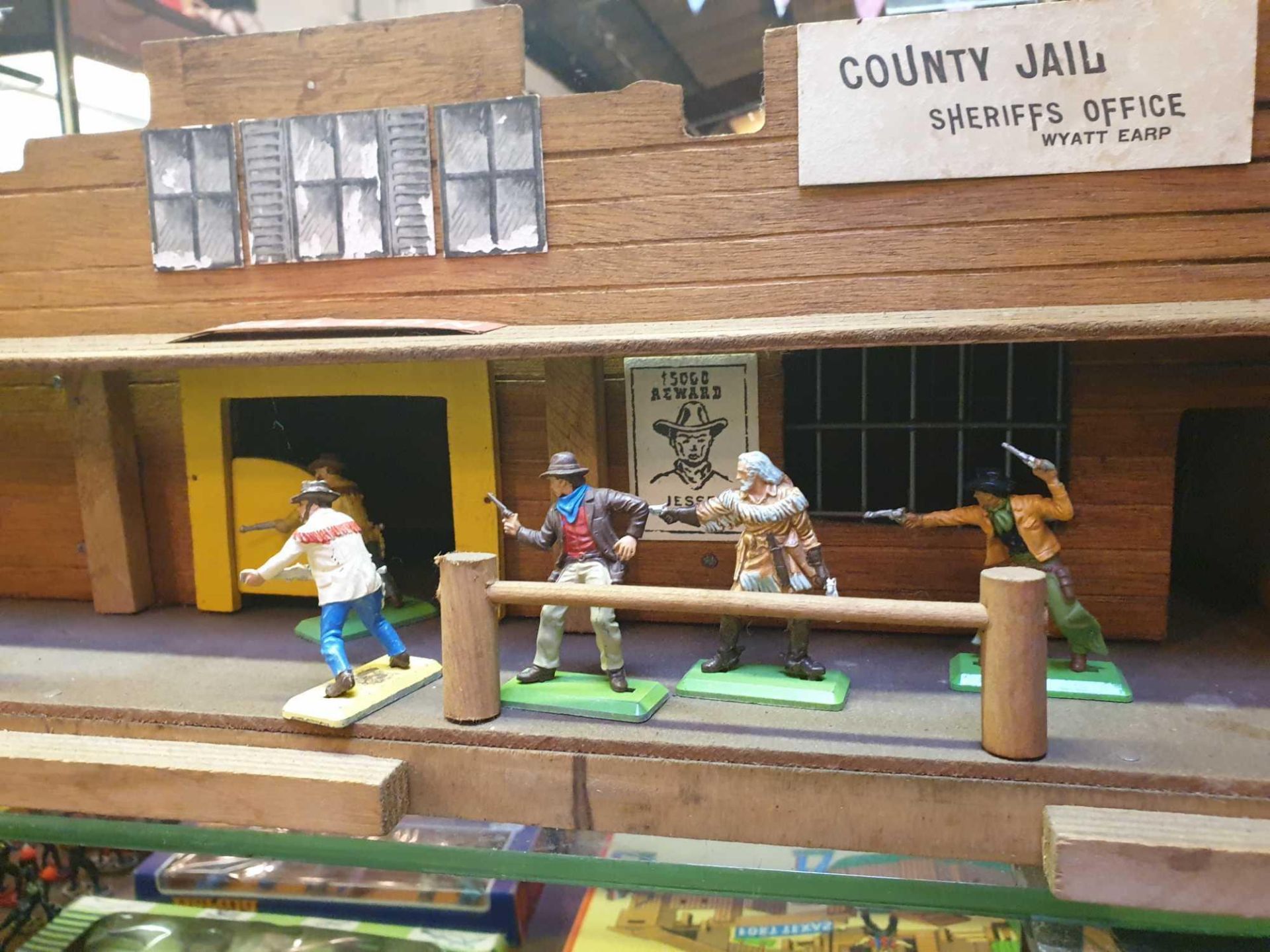 Hand Built Wooden Model Of A Dodge City Western Town 920 x 200 x 150 Complete With 14x W Britains - Image 3 of 5