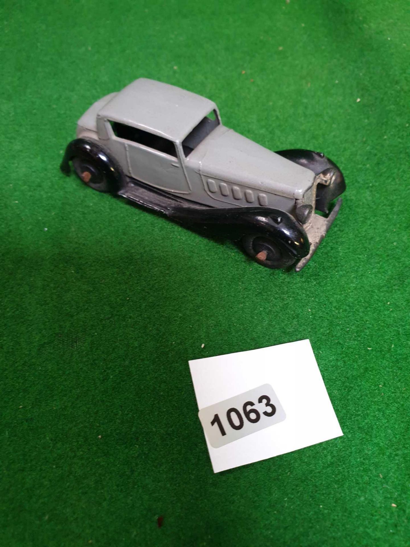 Dinky #36c Humber Vogue Model Grey And Black In Excellent To Near Mint Condition Unboxed