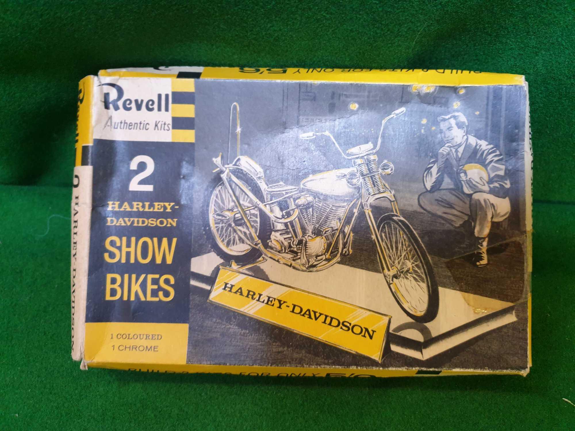 Revell Great Britain Very Rare # H-1292 1:25 Scale 2 Show Bikes Harley Davidson Still On Sprues
