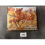 Airfix H0-00 Scale #S31-69 33 Pieces Royal Horse Artillery On Sprues in excellent firm Box