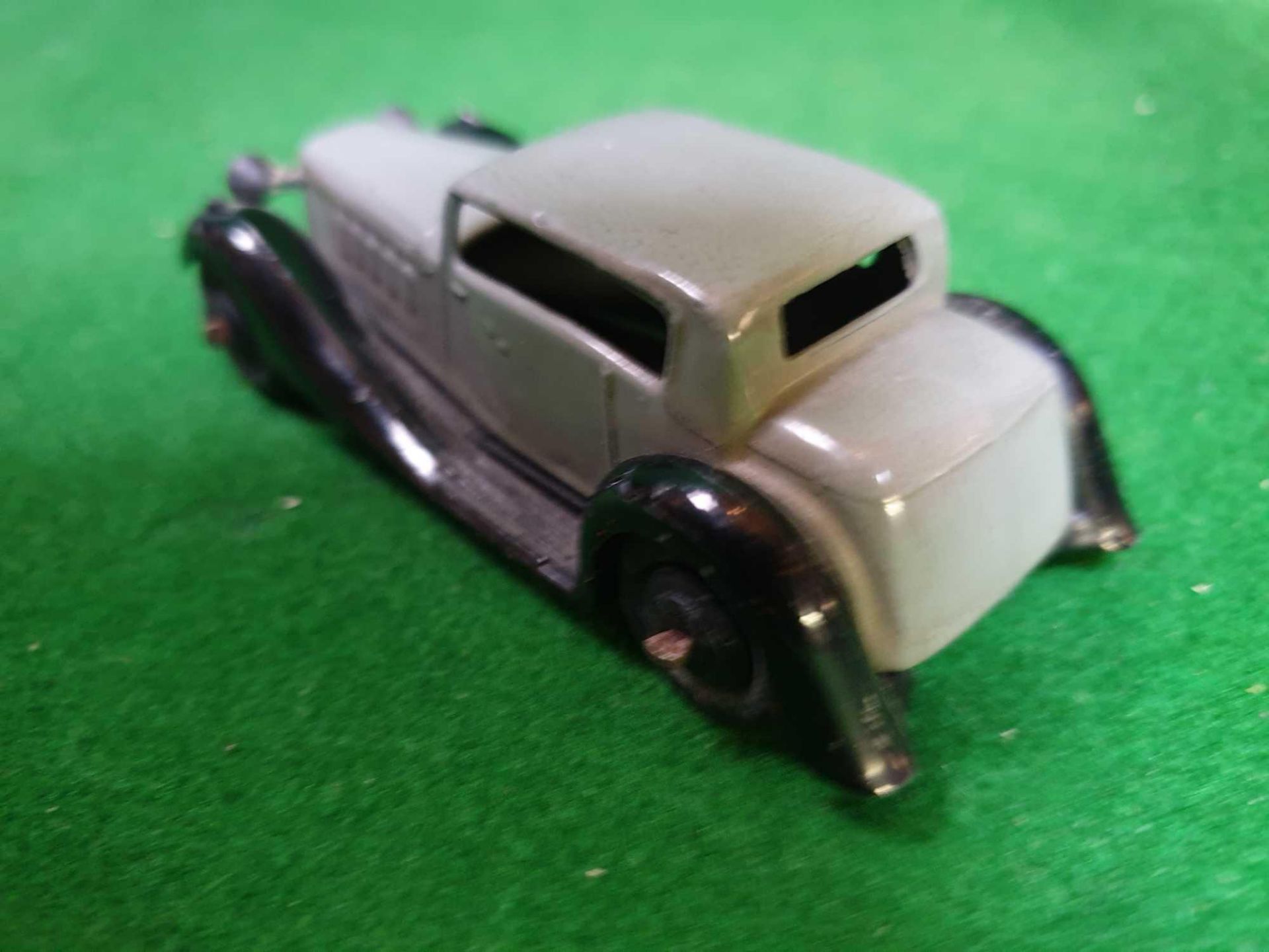 Dinky #36c Humber Vogue Model Grey And Black In Excellent To Near Mint Condition Unboxed - Image 3 of 6