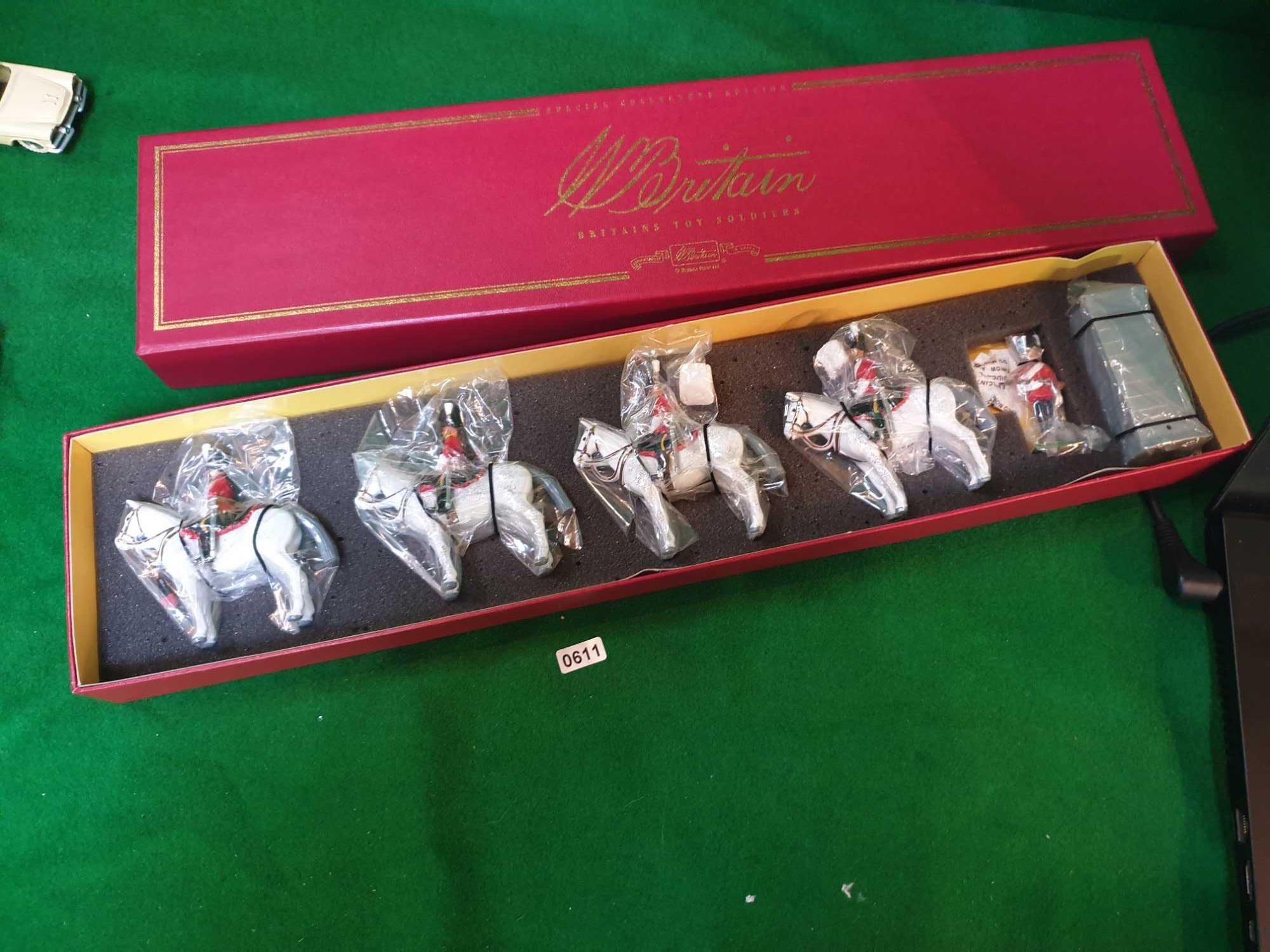 Britains 00075 British Royal Scots Greys Mounted Metal Toy Soldier Figure Set Mint Sealed In Box The