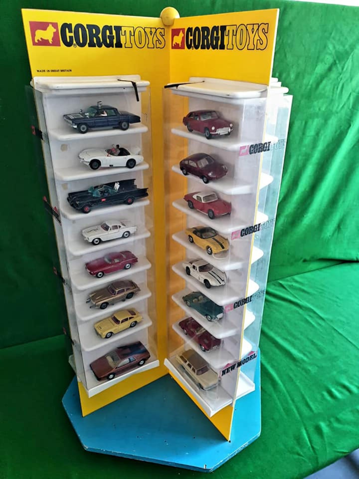 Corgi Counter Rotating Display With 64 x Unique & Rare Corgi Diecast Models Issued Between 1950 /70s - Image 5 of 10