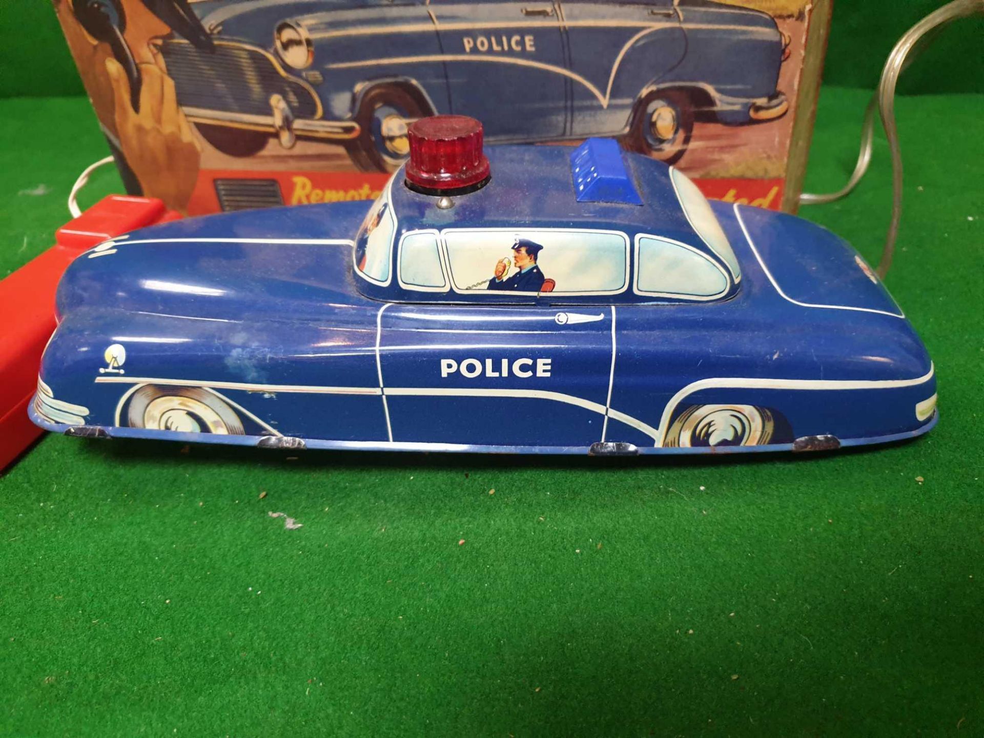 Welsotoys #141 Remote Control Battery Operated Police Car Lithograph Tin Plate Welsotoys 141 - Image 4 of 5