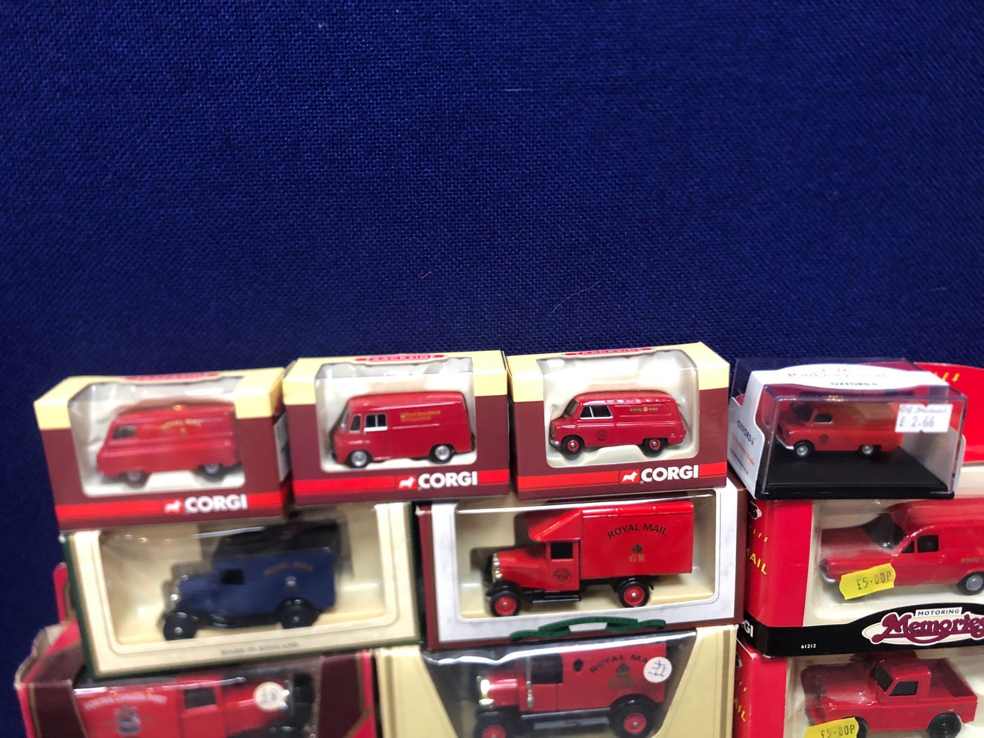 11x Diecast Individual Royal Mail Vehicles And 1x Set All In Boxes - Image 4 of 4