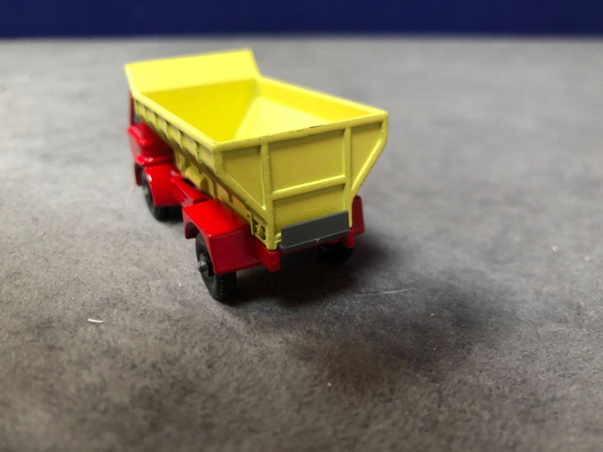 Matchbox Lesney #70b Grit Spreading Truck With Rare Grey Slide Fitted Upside Down! Mint Model With - Image 3 of 5