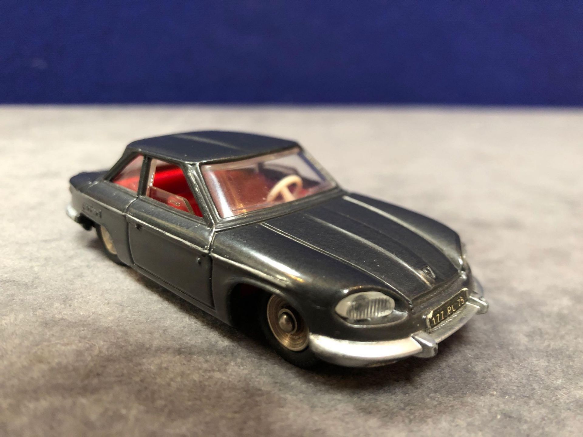 Dinky (France) Diecast #524 Panhard CT24 Coupe In Grey Mint in a top quality repro box  1964-1966 - Image 2 of 4