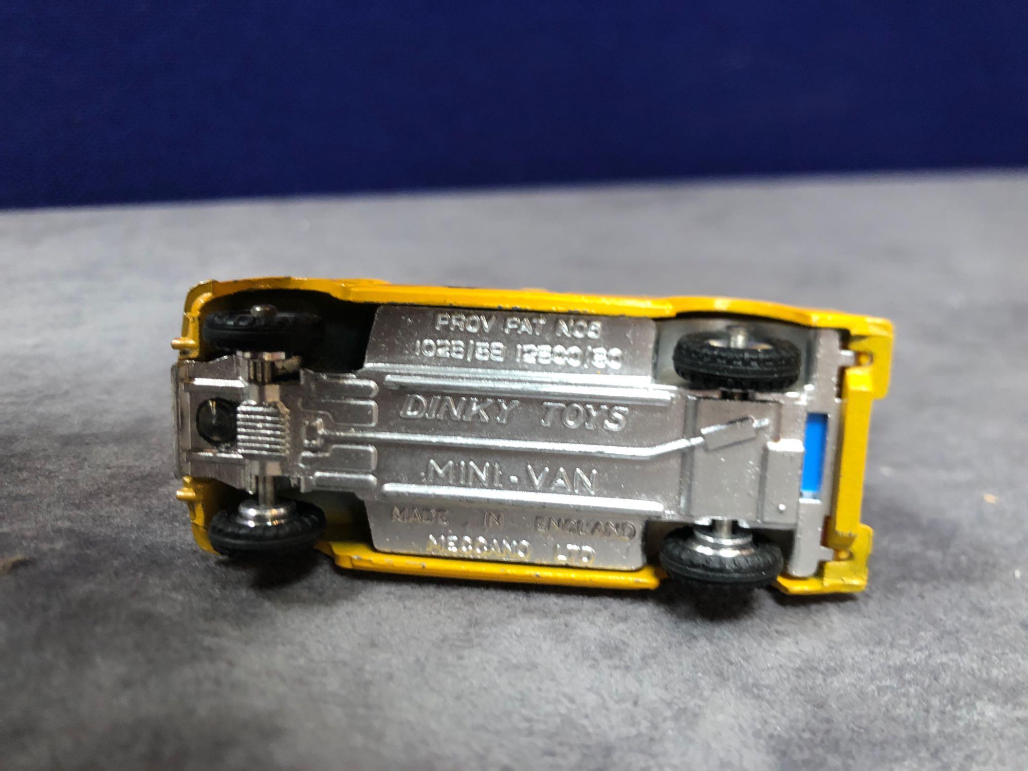 Dinky #274 AA Patrol Mini Van Yellow (AA Service) - Yellow Body And White Roof. AA Service To Van - Image 4 of 4