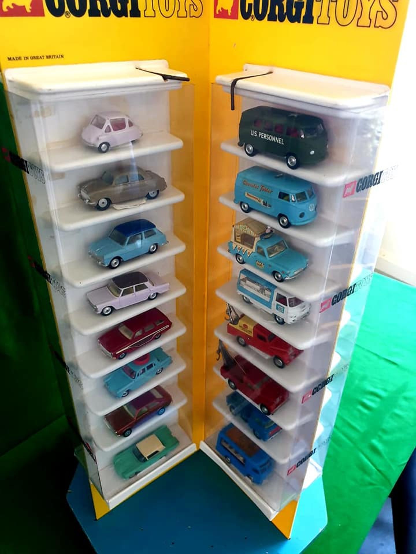 Corgi Counter Rotating Display With 64 x Unique & Rare Corgi Diecast Models Issued Between 1950 /70s